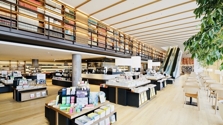 【蔦屋書店 和歌山市民図書館】様で販売中