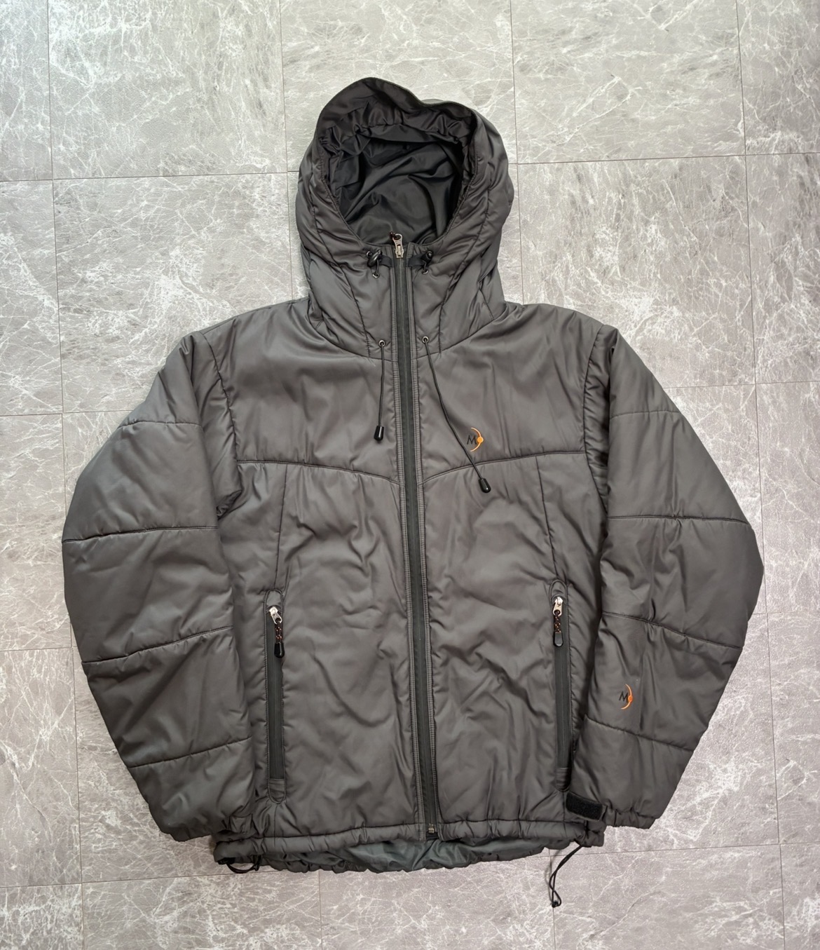 無駄をそぎ落としたMOONSTONEの魅力と機能性