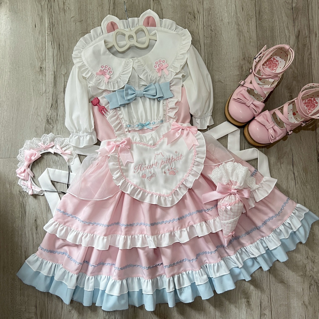 メイド服の襟デザインで印象は変わる？なりたい世界観を叶える5つの襟
