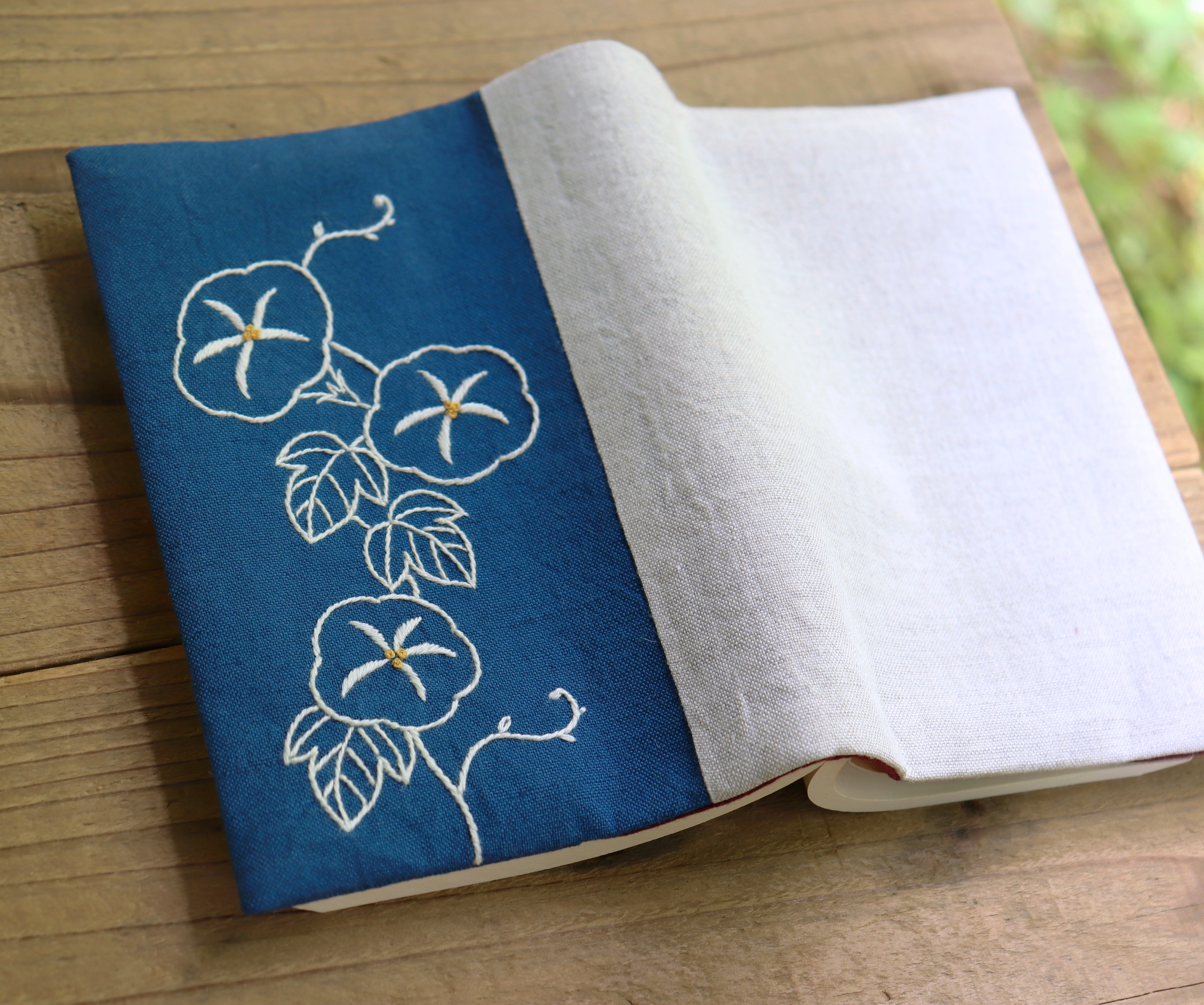 朝顔の刺繍