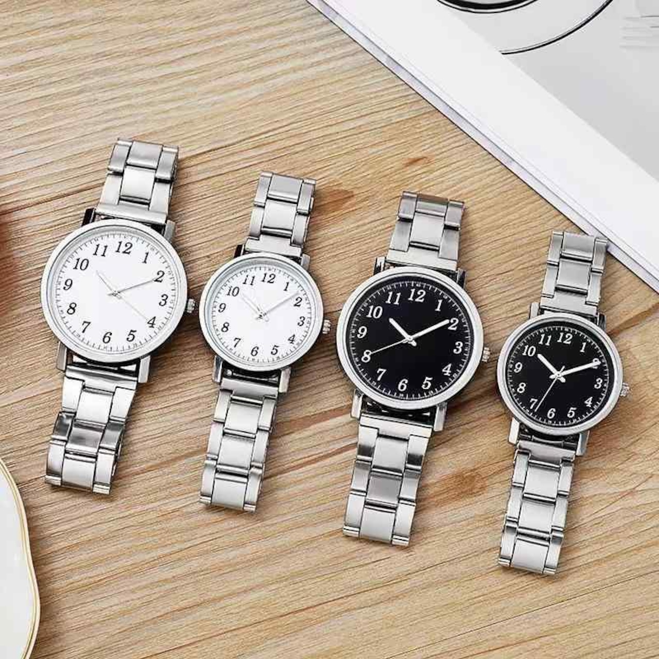 毎日の通勤コーデが締まる。ユニセックスで使えるステンレス腕時計