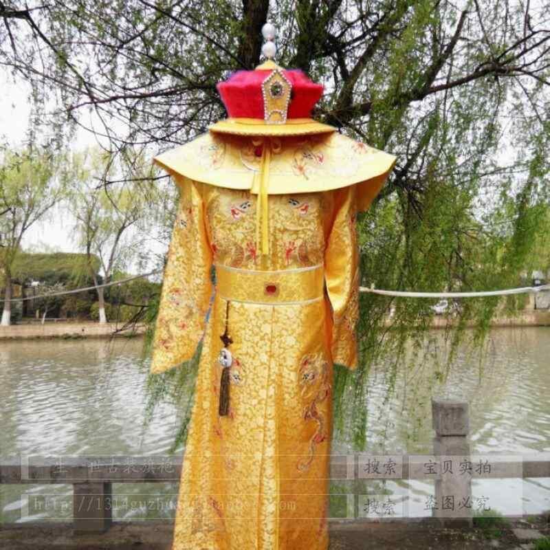 文化祭・学園祭・ハロウィンに。高級感たっぷりの清朝皇帝衣装