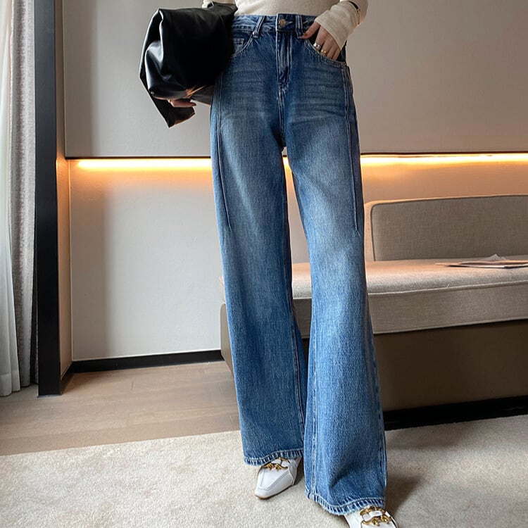 春コーデを整える、大人のデニムボトム