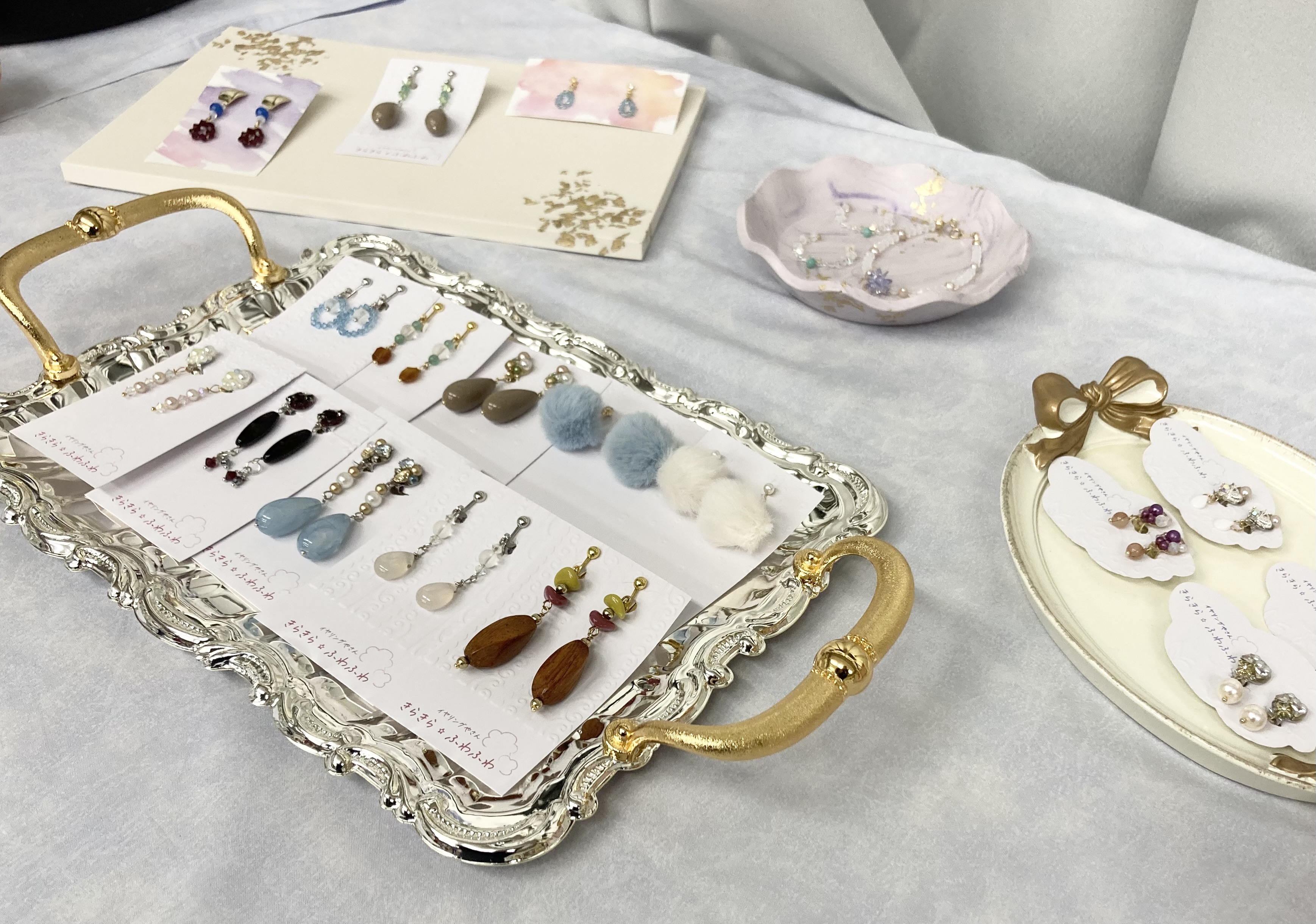 イヤリングやさん　きらきら⭐︎ふわふわ　です♡