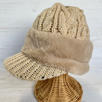 ファー付きキャスケット｜ふわっと暖かい冬の大人帽子