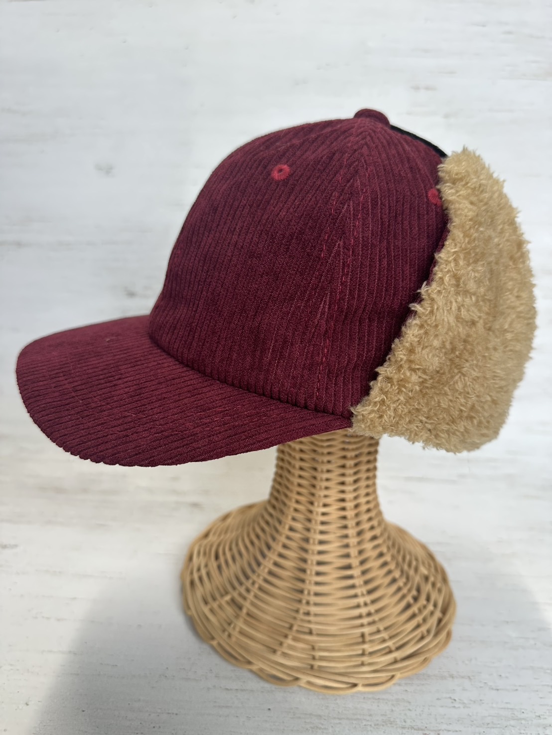 耳あて付きでしっかり防寒。冬に使いやすいコーデュロイCAP【全3色】