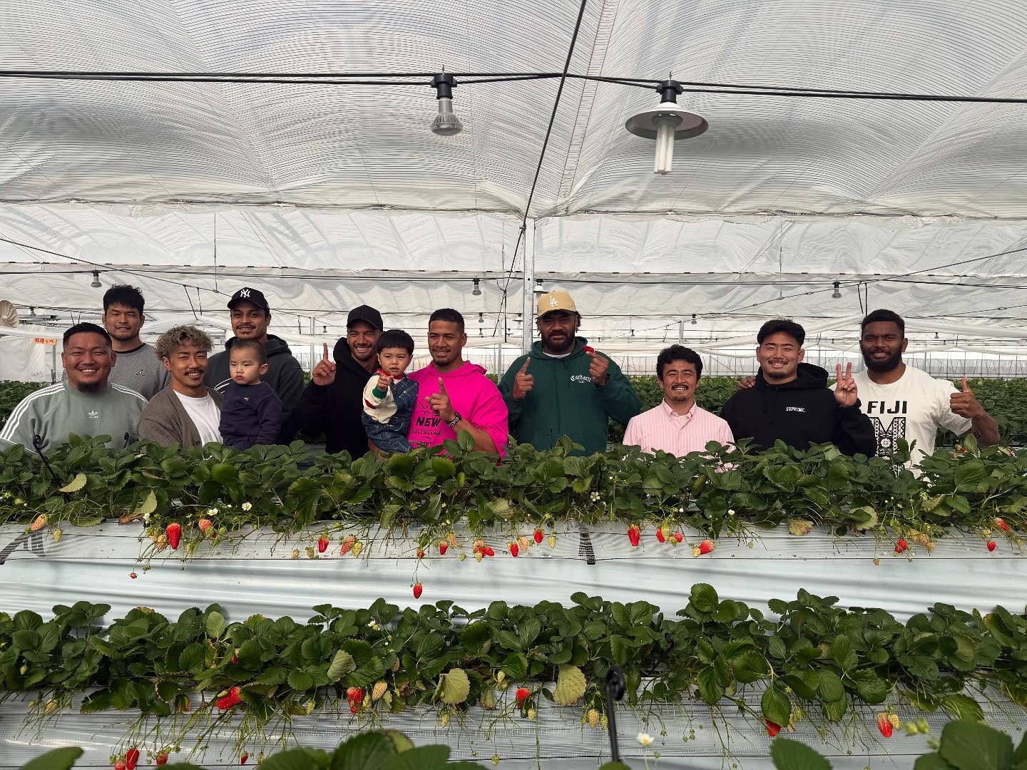 【🏉コベルコ神戸スティーラーズの皆さまがご来園‼️】  2025年4月30日