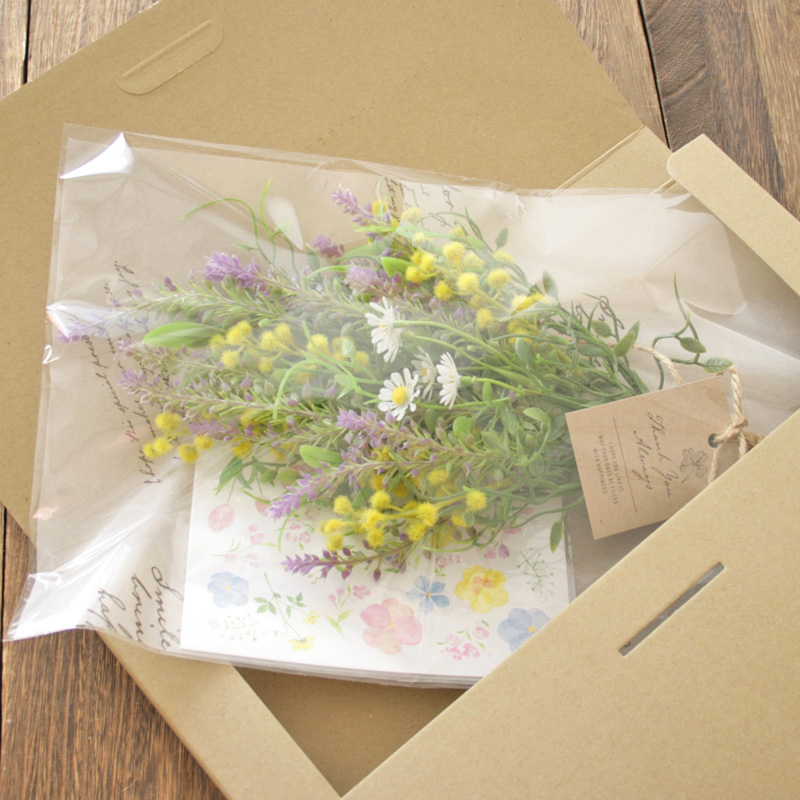 ポストに届く、ミモザのスワッグについて