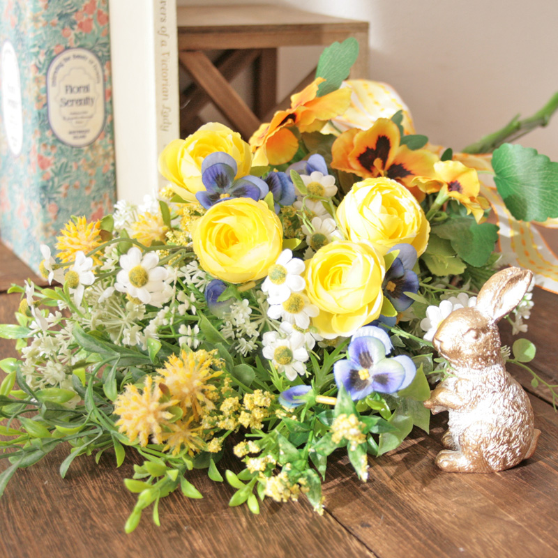 ビオラとパンジー、春色スワッグのご紹介