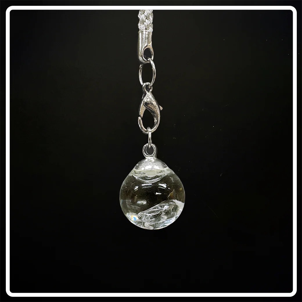 リクイライトチャーム 　シルバー