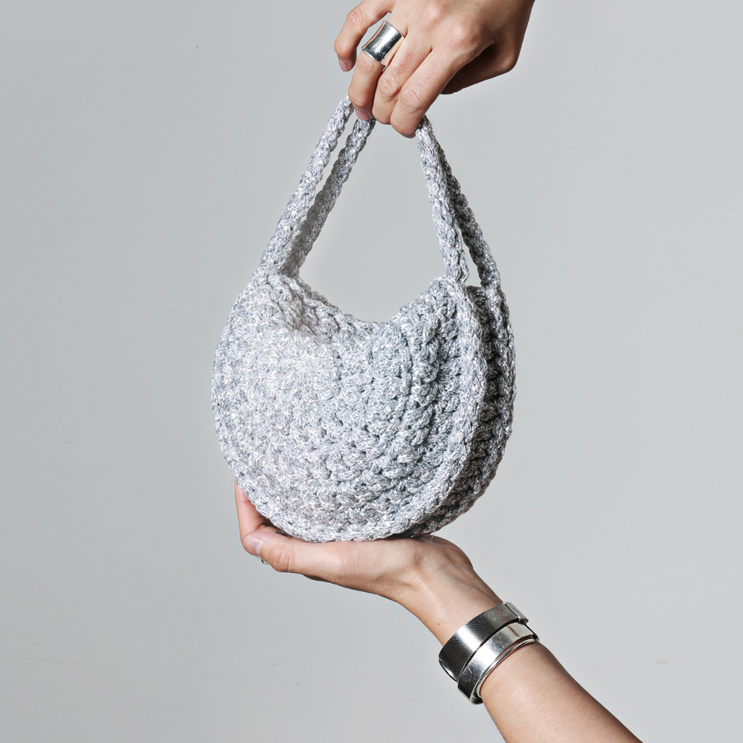 ダンプリングシェイプのミニバッグ／Dumpling Shape Mini Bag