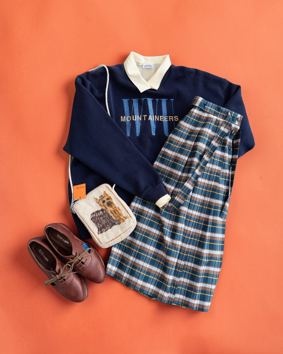 大人の古着着回し提案 vol.1｜イエロー×ネイビーのスクールライクコーデ