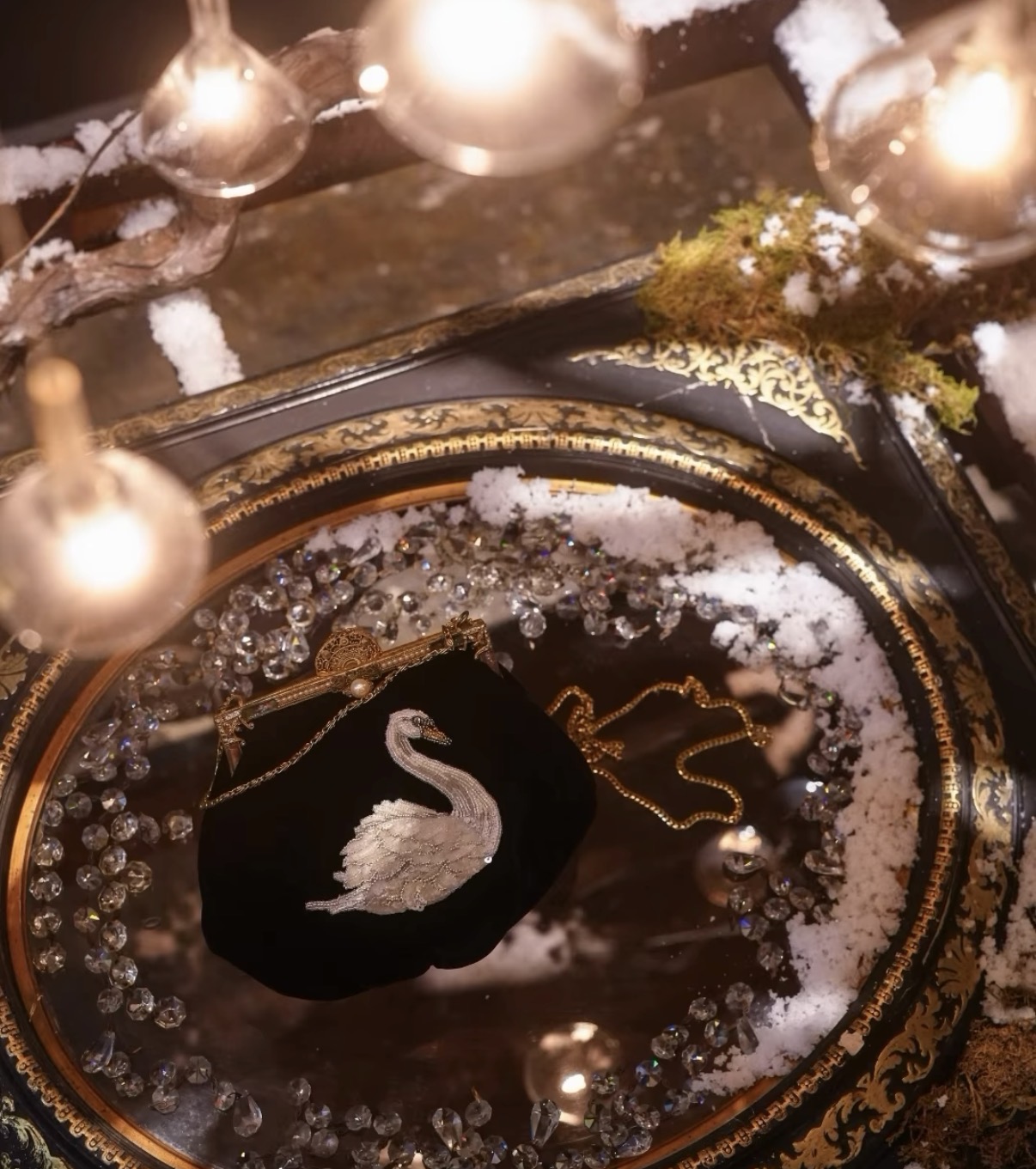 2月の店休日と企画展