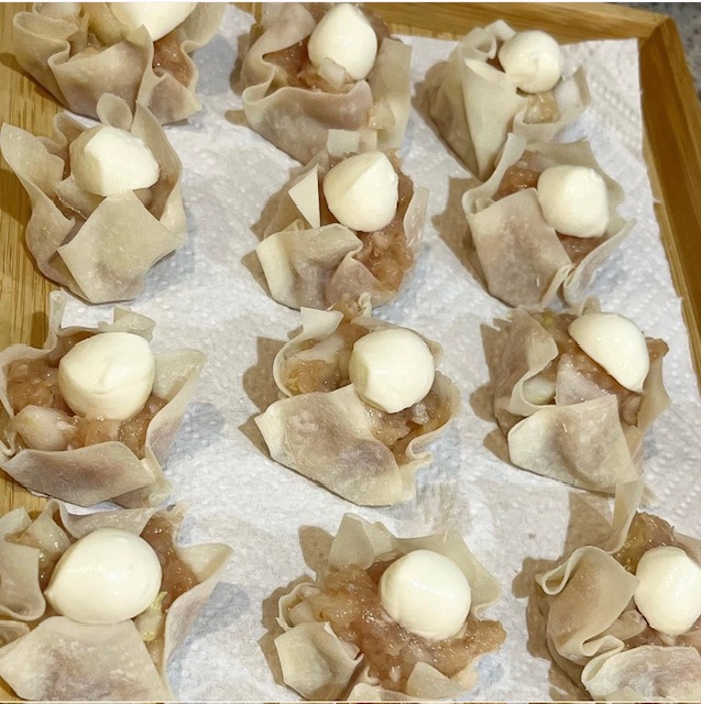 米粉の簡単おかずレシピ 焙煎玄米粉をつなぎにしたチーズシュウマイ|毎日のお弁当や秋の行楽に