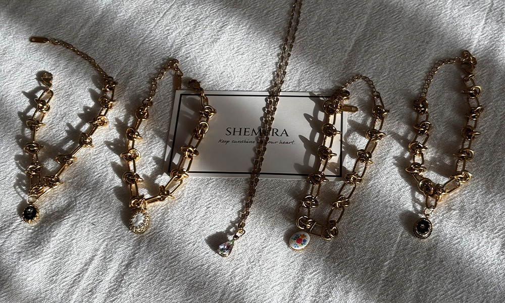 タイムレスに輝くヨーロッパヴィンテージアクセサリー