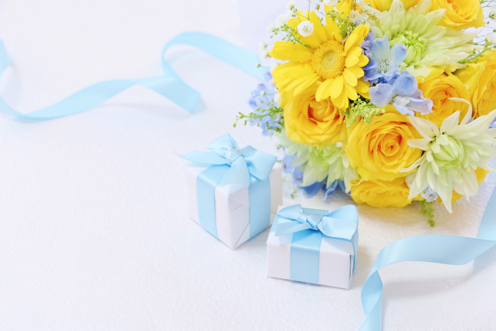 黄色い花の花言葉一覧|幸せ・友情・希望を伝える花とおすすめの贈り物