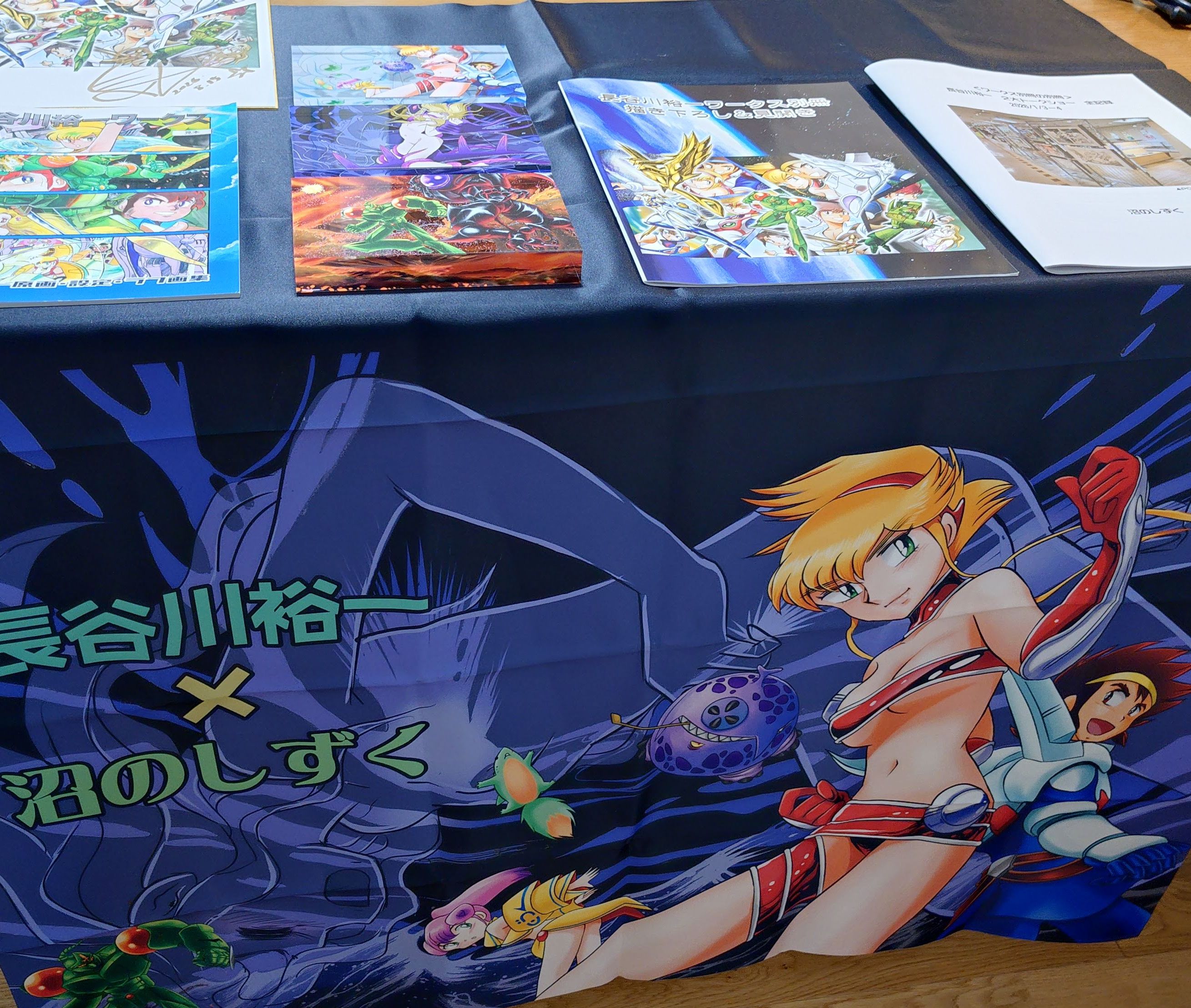 「ワークス」「ポストカード」「アクスタ」販売継続いたします。