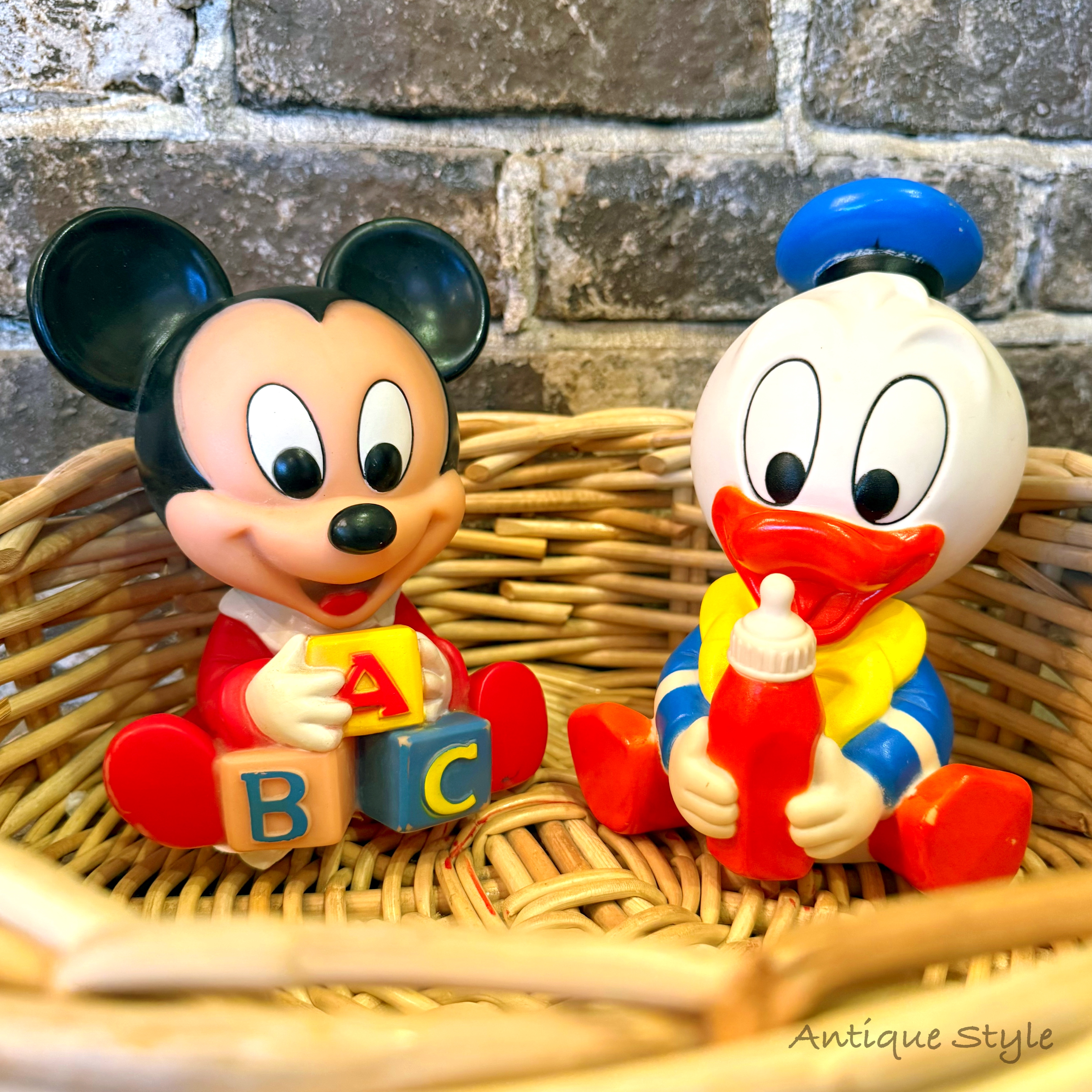 ⚫︎80sディズニーベビーのキューキューおもちゃ