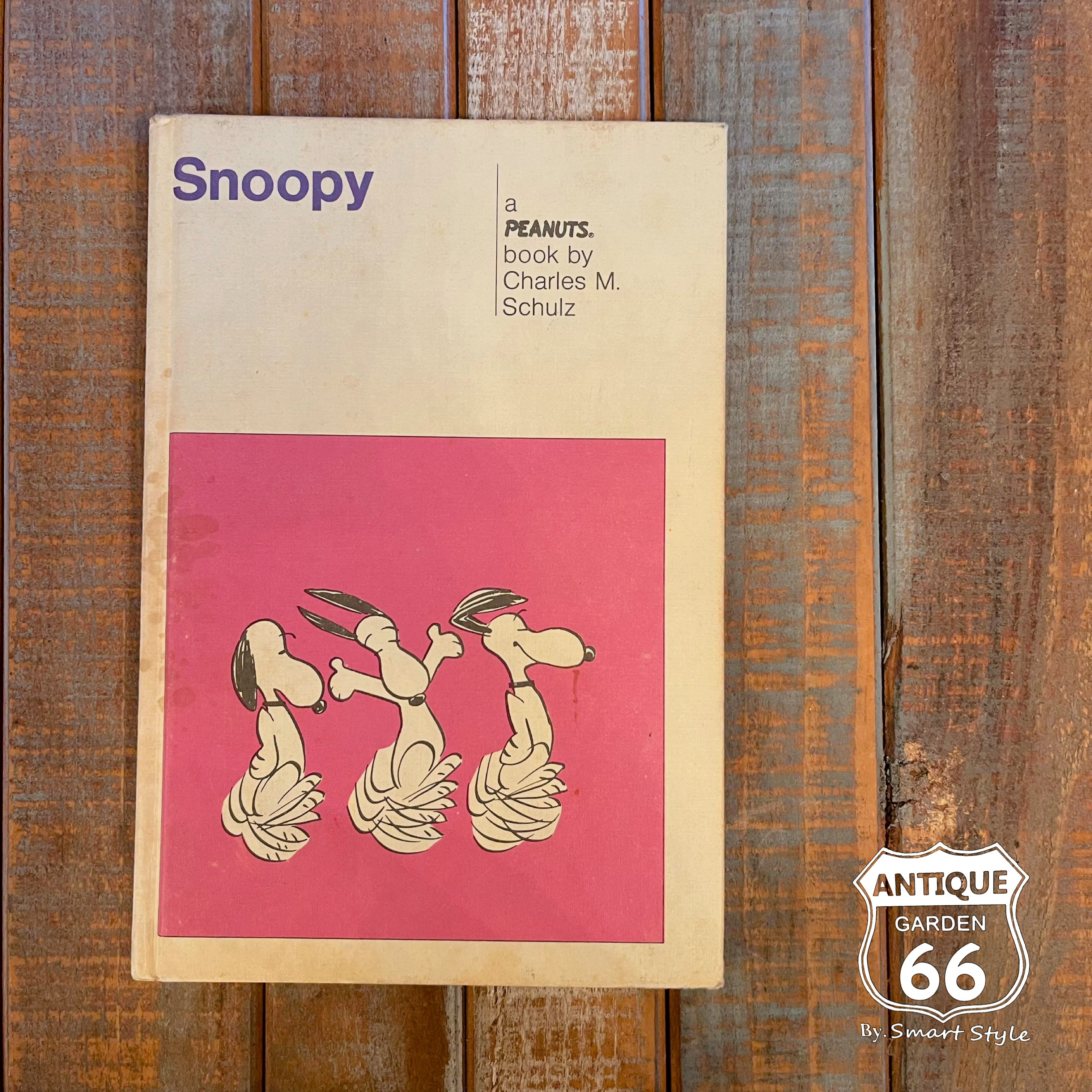 ⚫︎SNOOPYハードカバーのヴィンテージコミック
