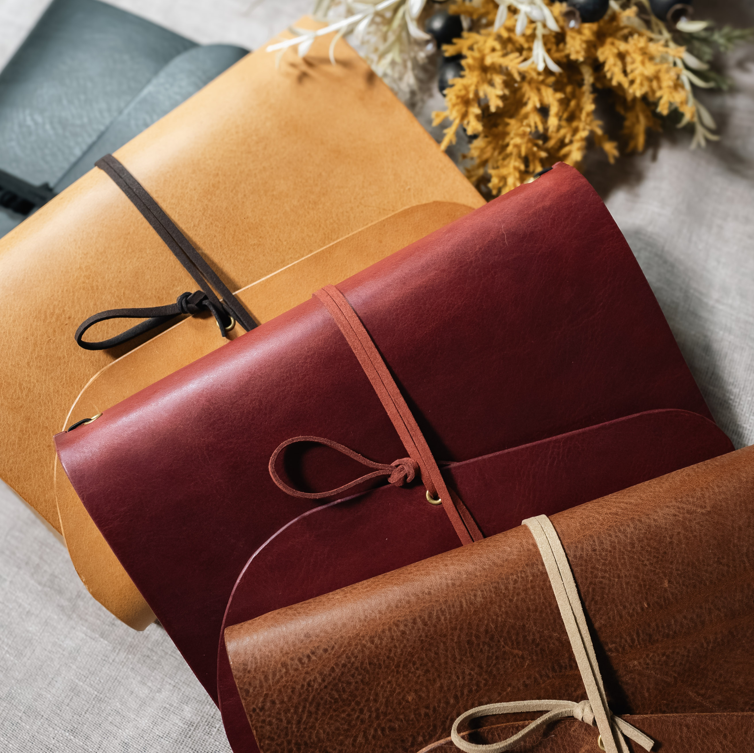 新作「Ovaloon Leather Journal Cover(A5)」の販売開始しました!