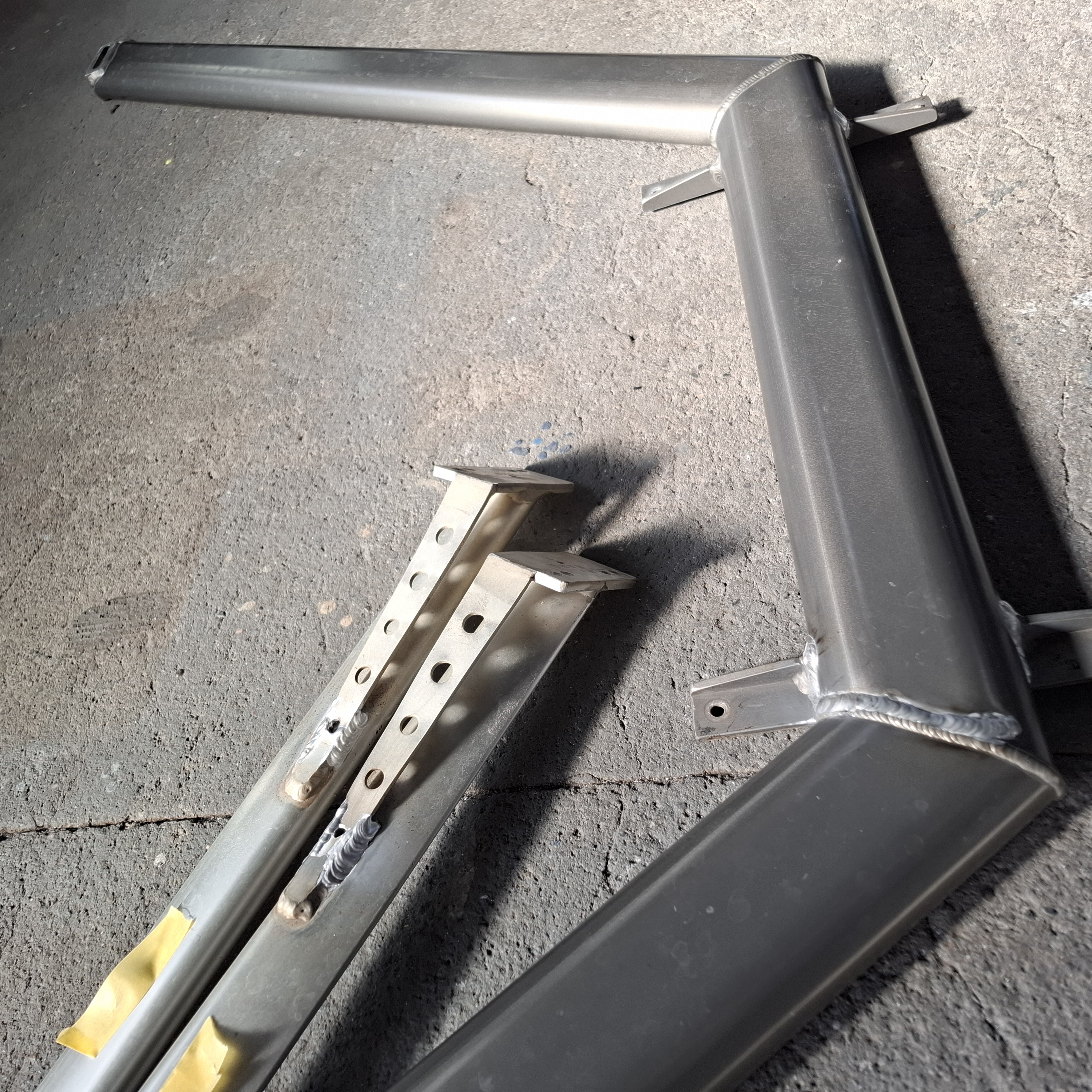 今日はアルミリガー補修