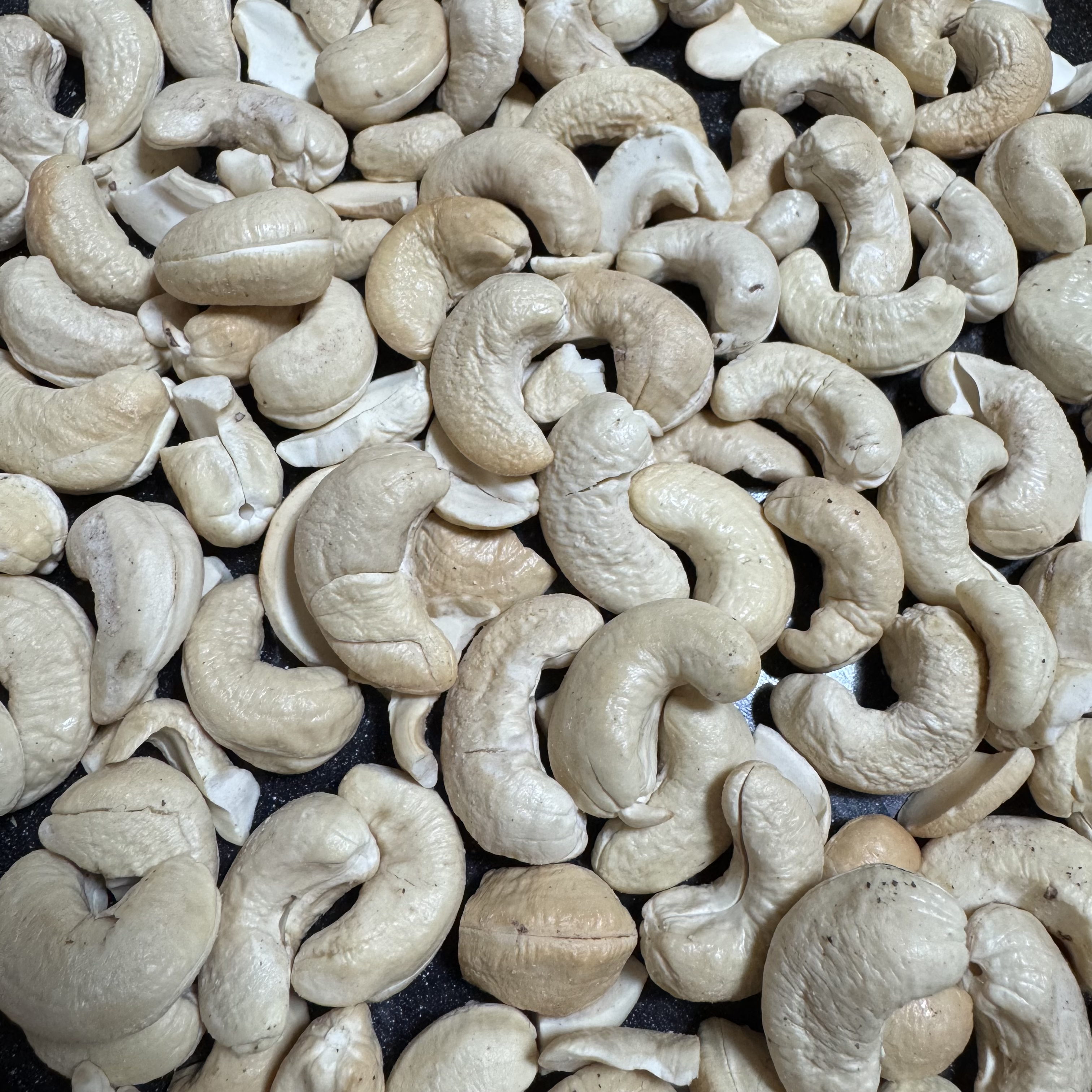 【焙煎日記】アーモンドの次はこれ!カシューナッツの繊細な甘みに驚いた話