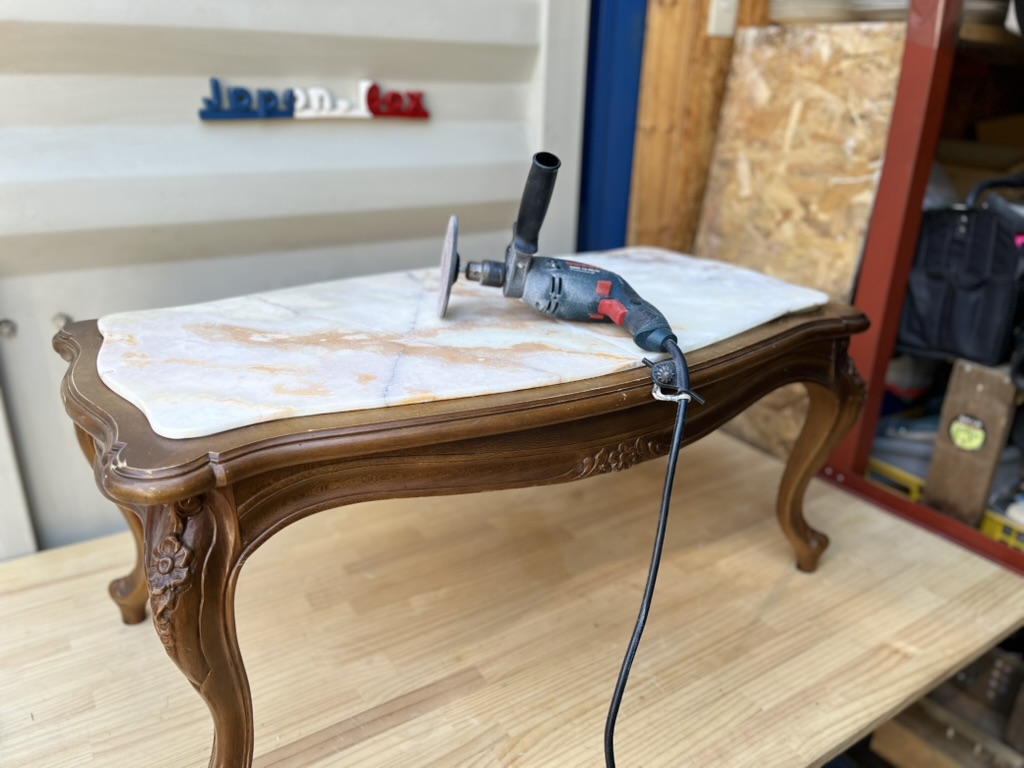 最近のアンティーク品の修復とクリーニング