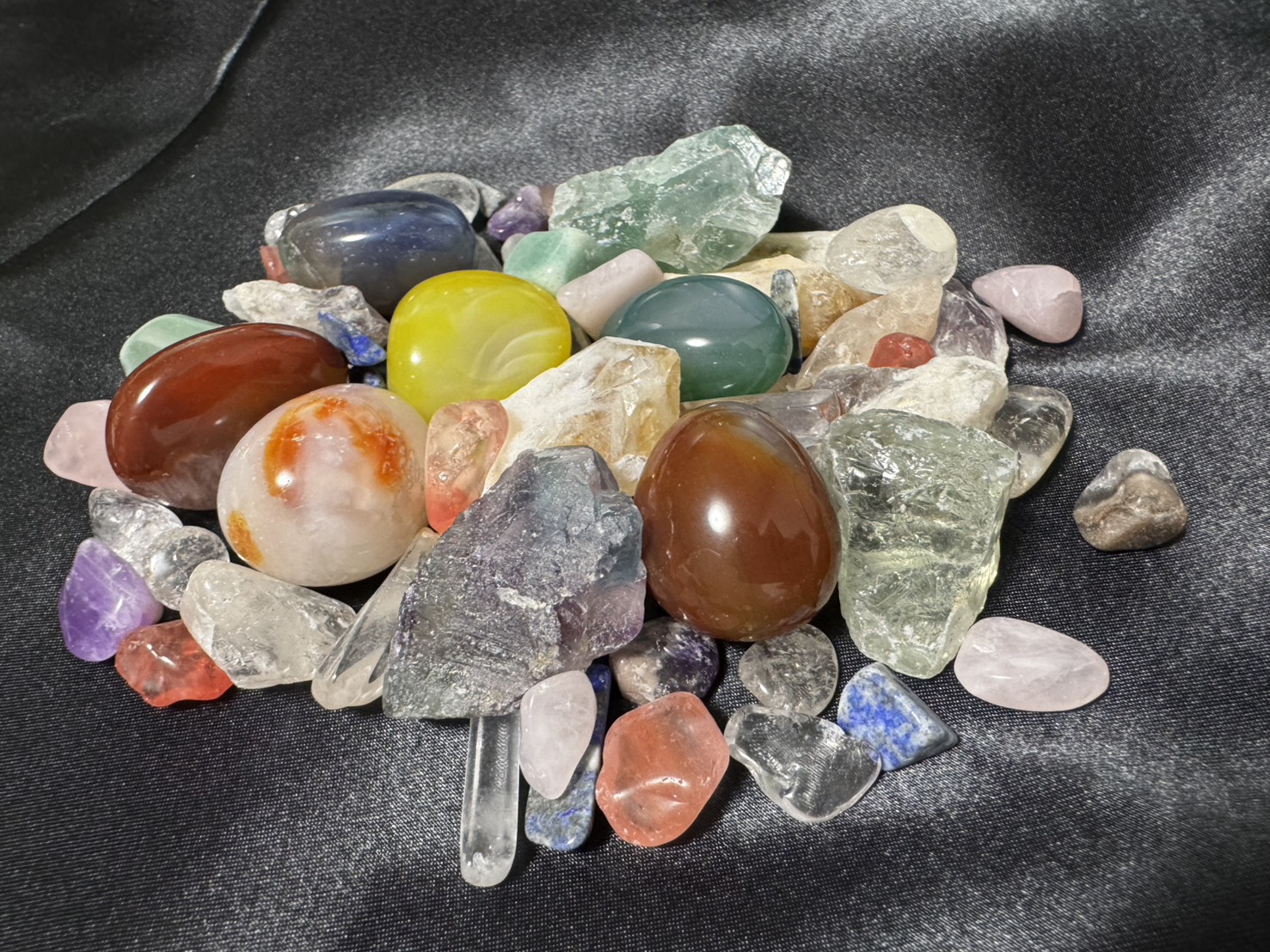 天然石初心者に原石をおすすめする5つの理由｜迷ったらまず原石がいい