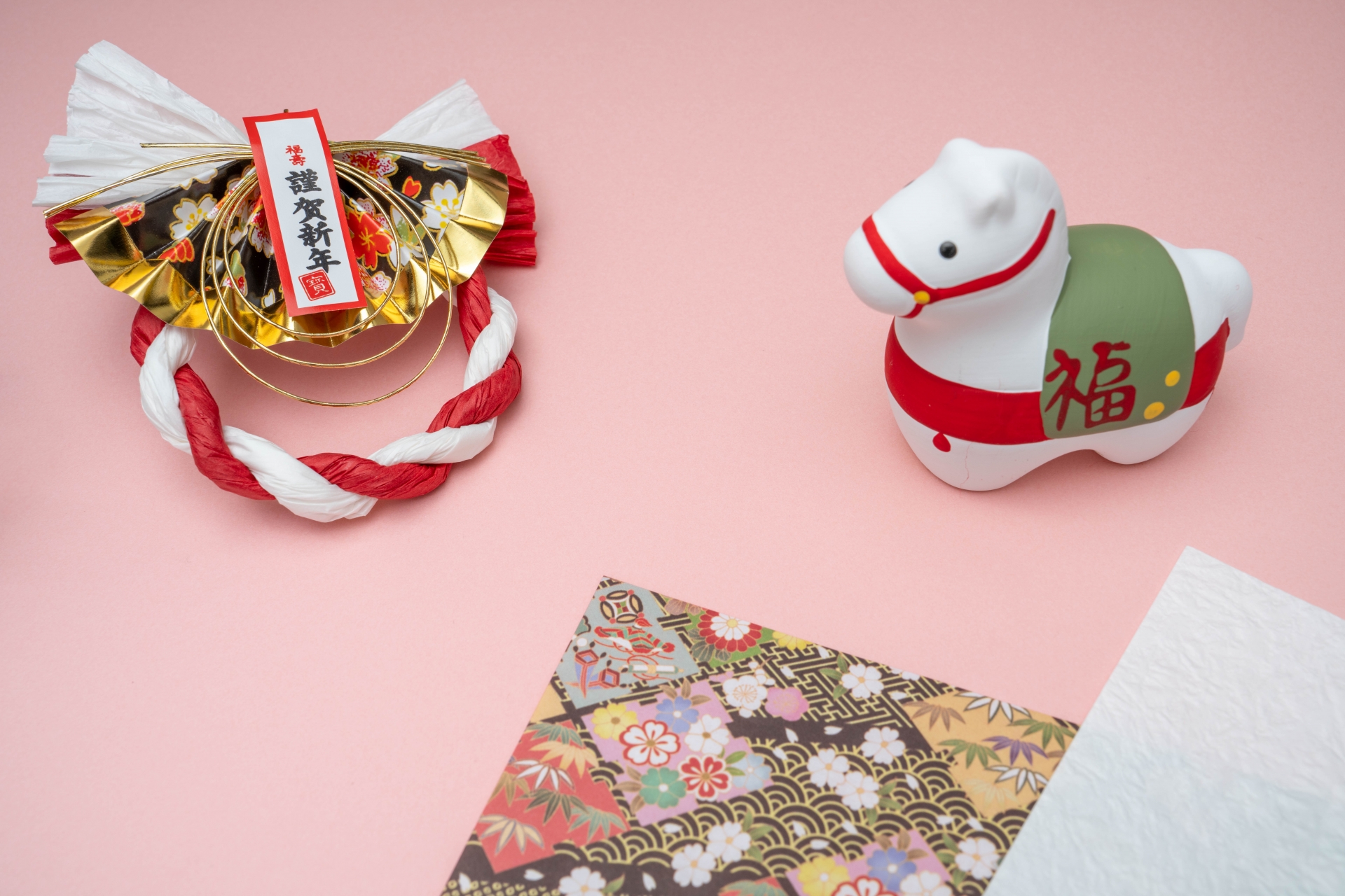 「西に黄色い置物」は本当に効果があるの？金運アップのヒントと注意すべきポイント