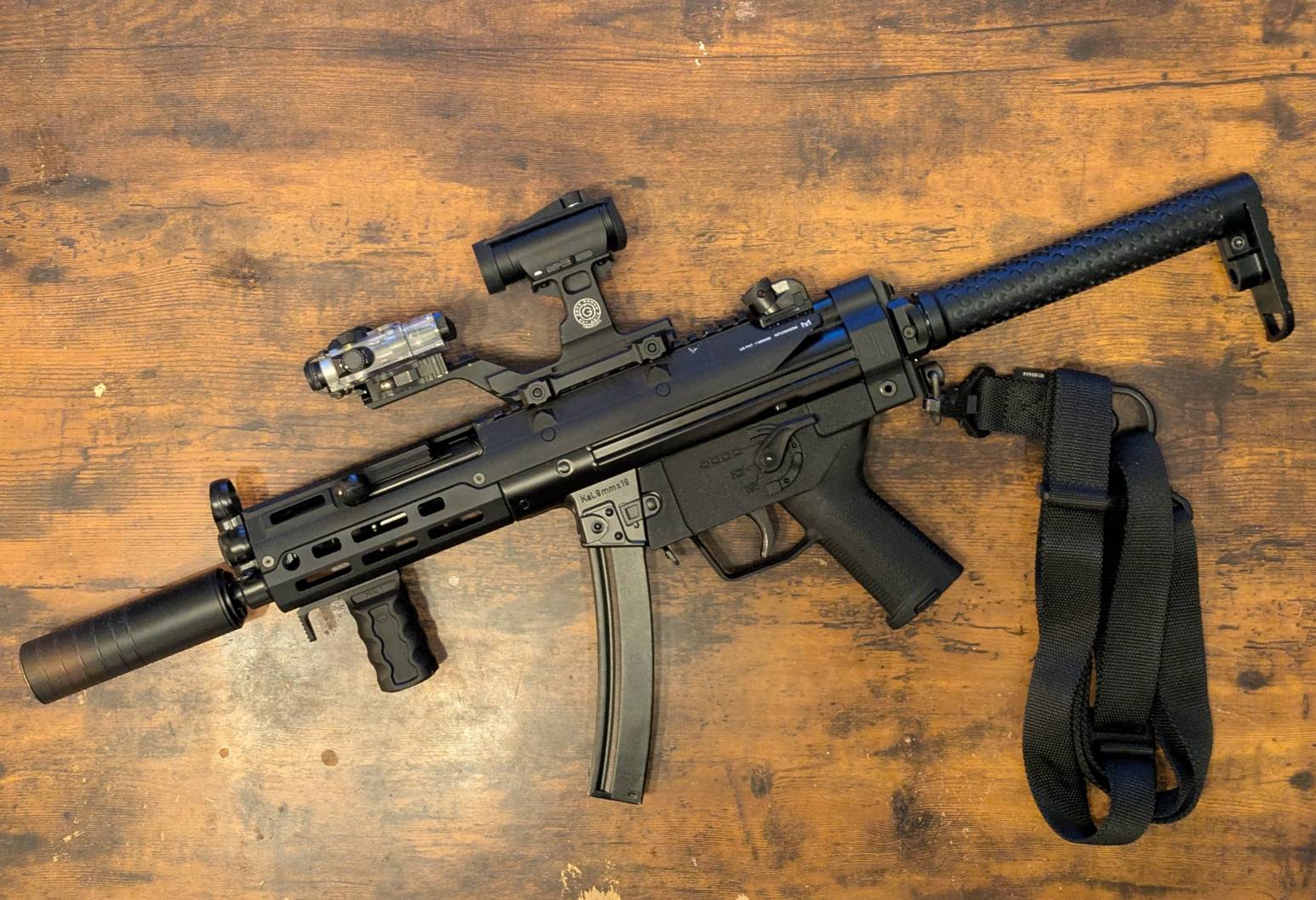 【MAG JACKET 開発ストーリー Vol.1】 次世代MP5をモダナイズせよ!