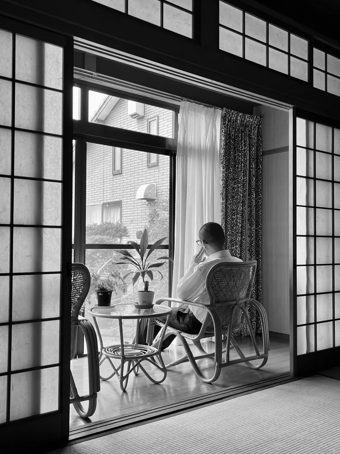 【作家紹介・後編】描くことの奥ゆかしさと「見ゆ」の視点—川上智久が作品に込める熱量とこれからの歩み