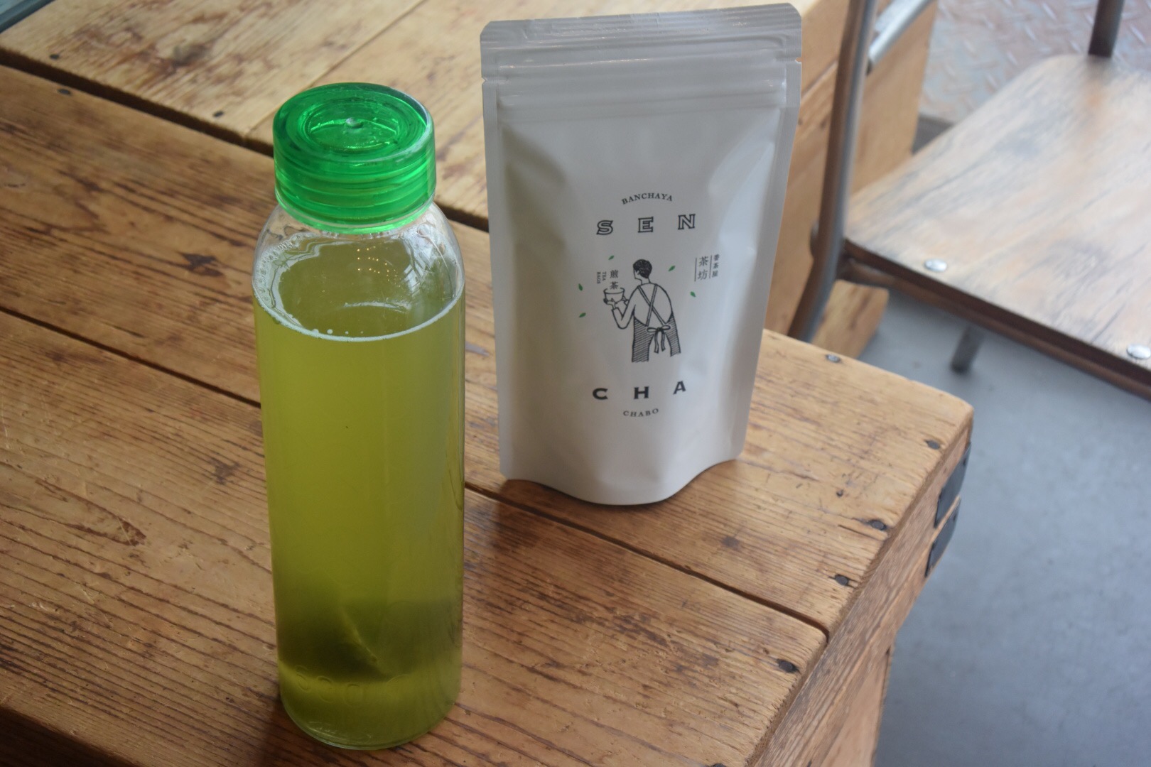 【水出緑茶ティーバッグ】ウォーターボトルや水筒で簡単に美味しい冷茶を作ることができます。