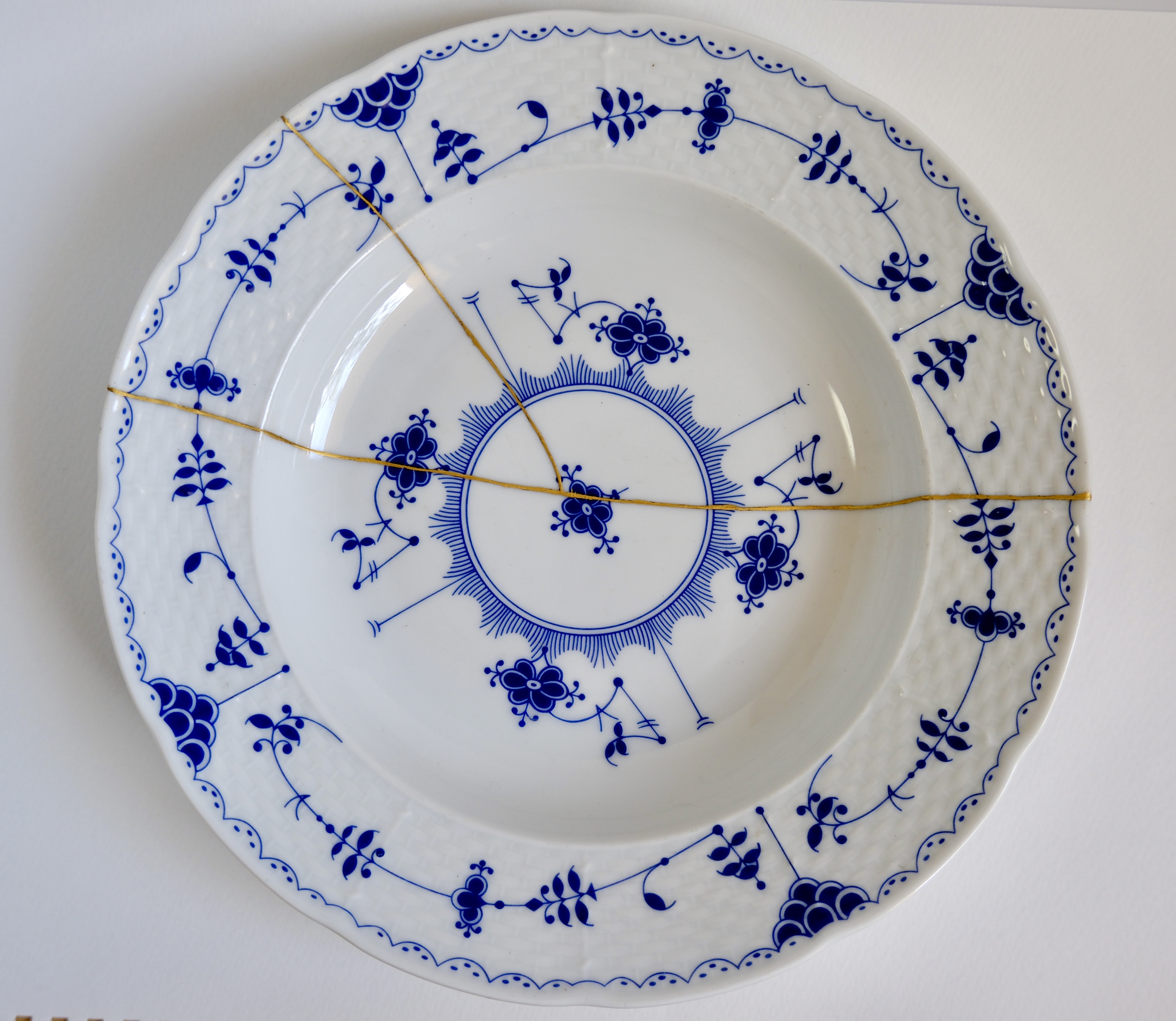 Kintsugi vs Yobitsugi: What's the Difference?