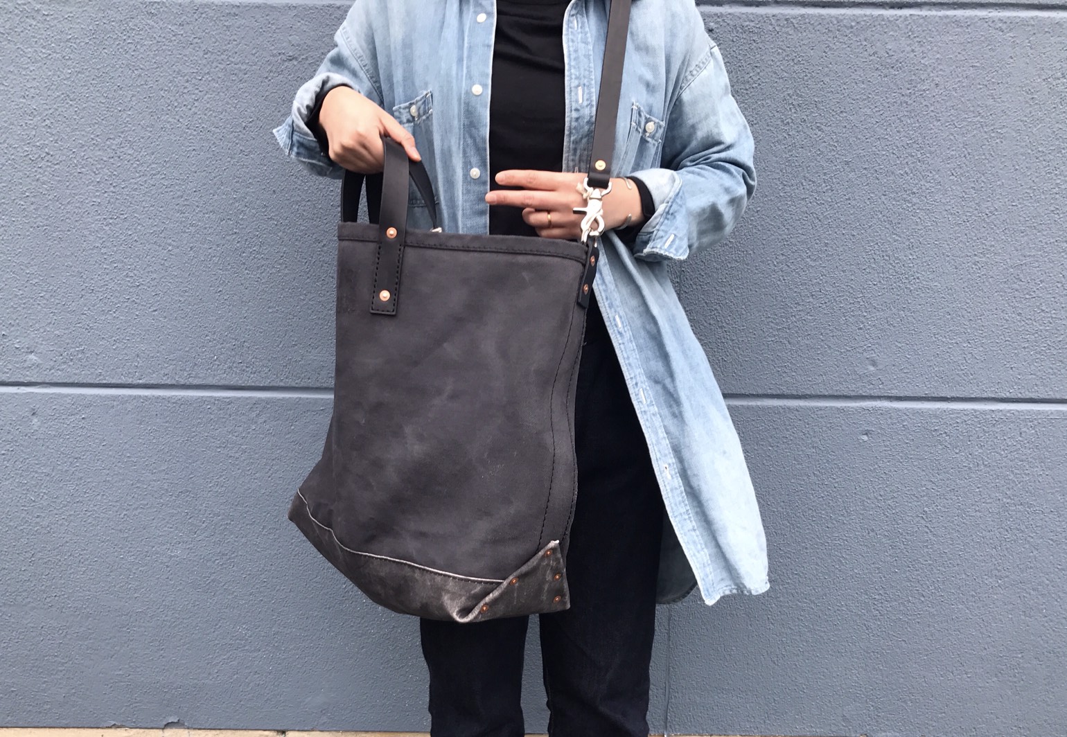 TOOL CANVAS SHOULDER