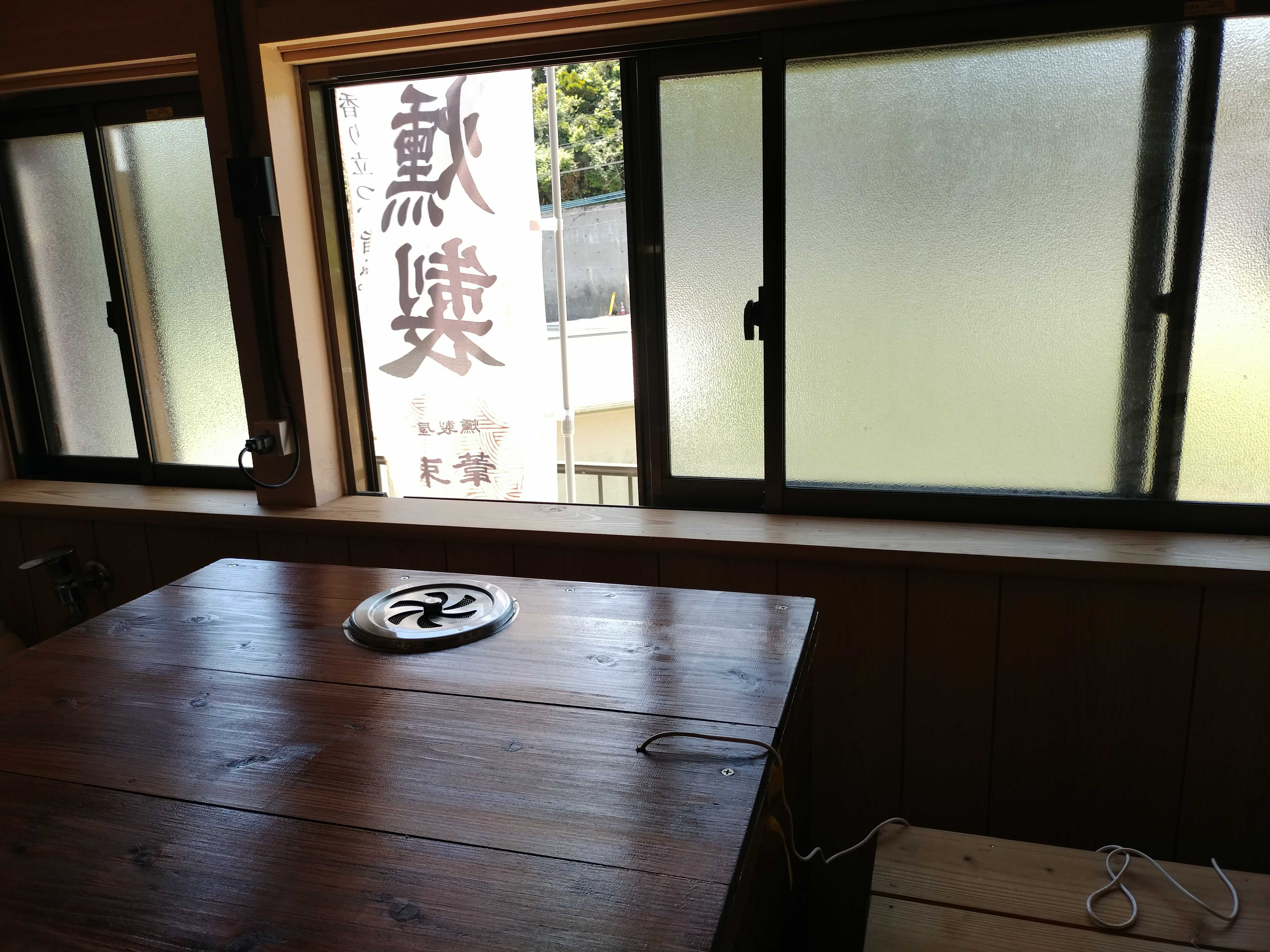 【壱岐の話 #11】海のそばで、燻す。この場所を選んだ理由