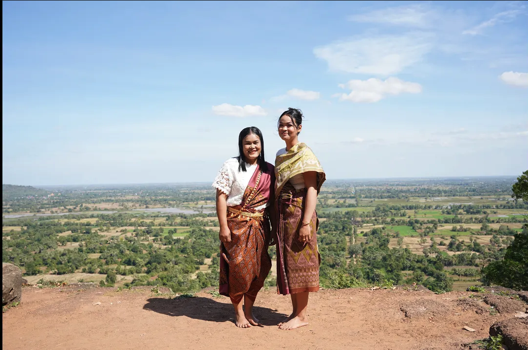 Cambodian Traditional Silk Weaving Story