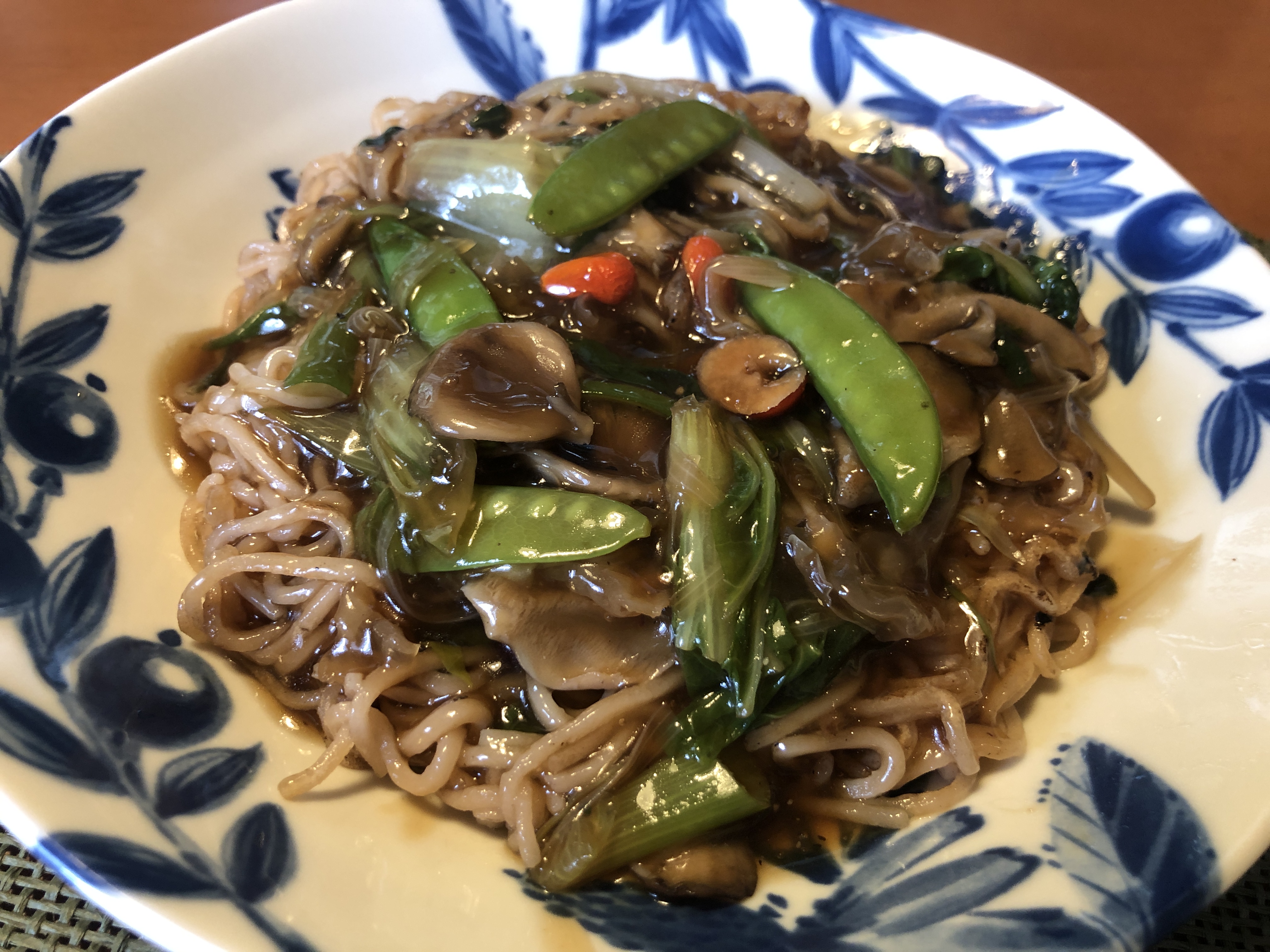 玄米麵のあんかけ焼きそば