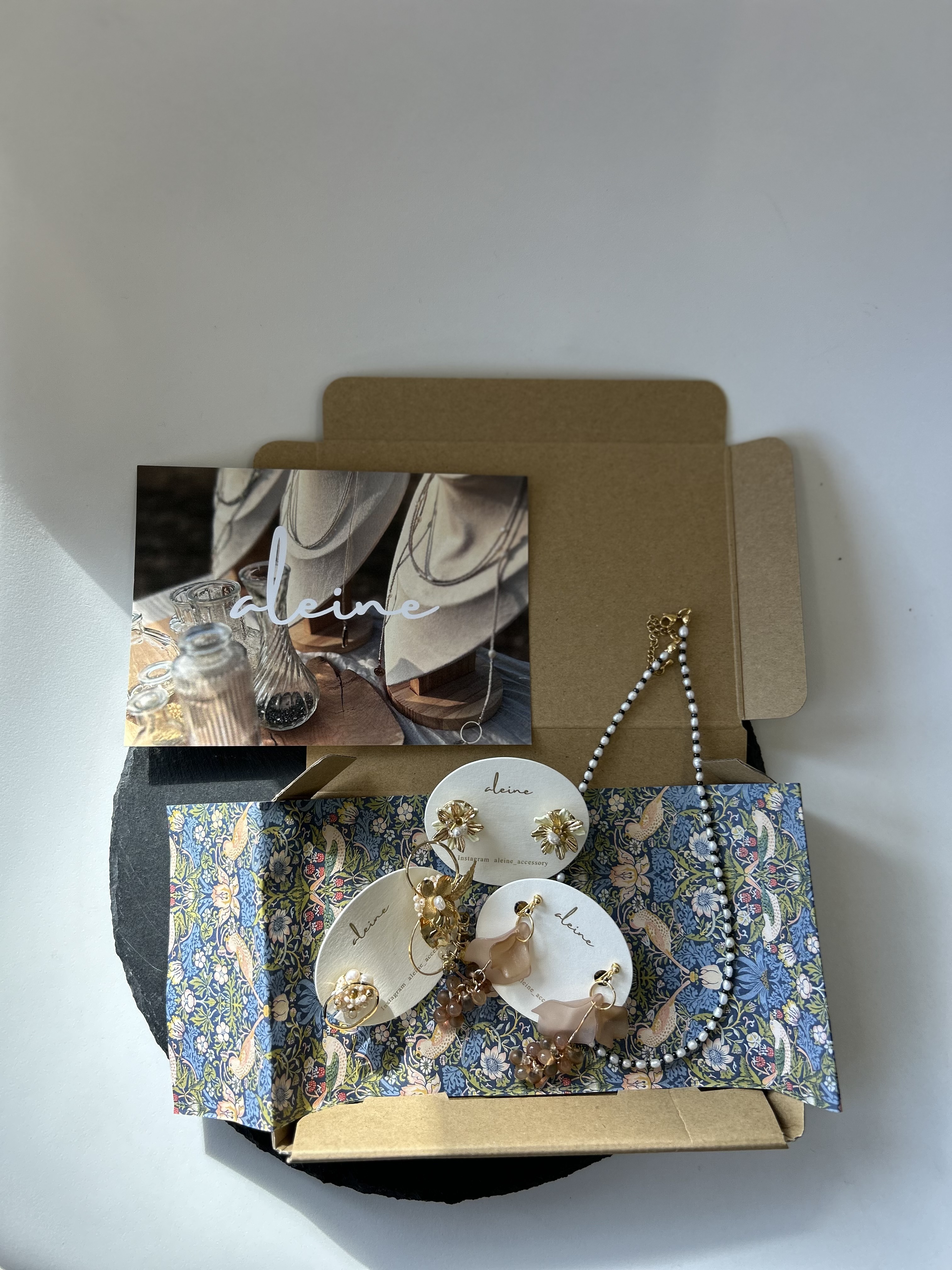 今回は花デザインが盛りだくさん