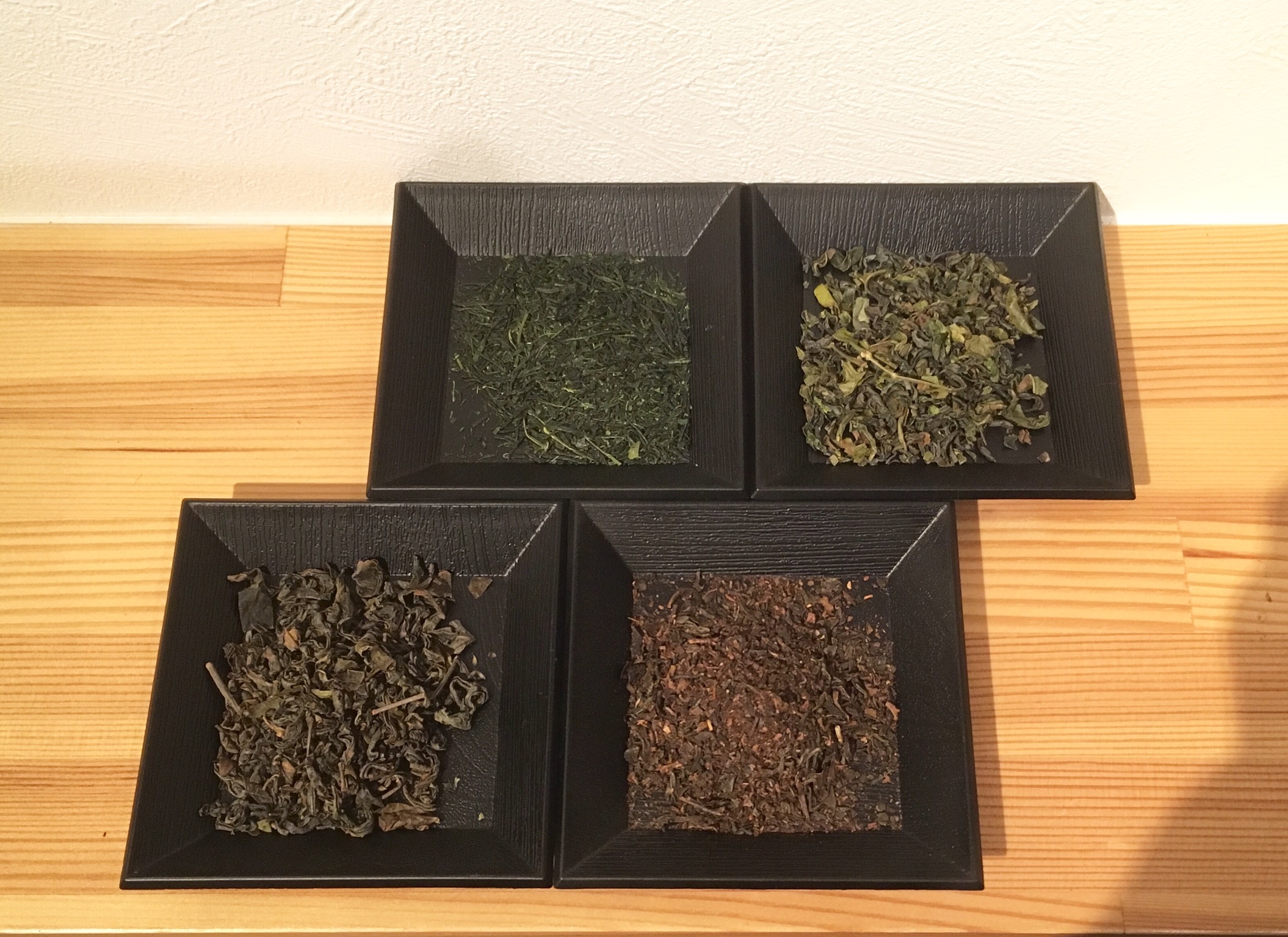 緑茶、紅茶、烏龍茶