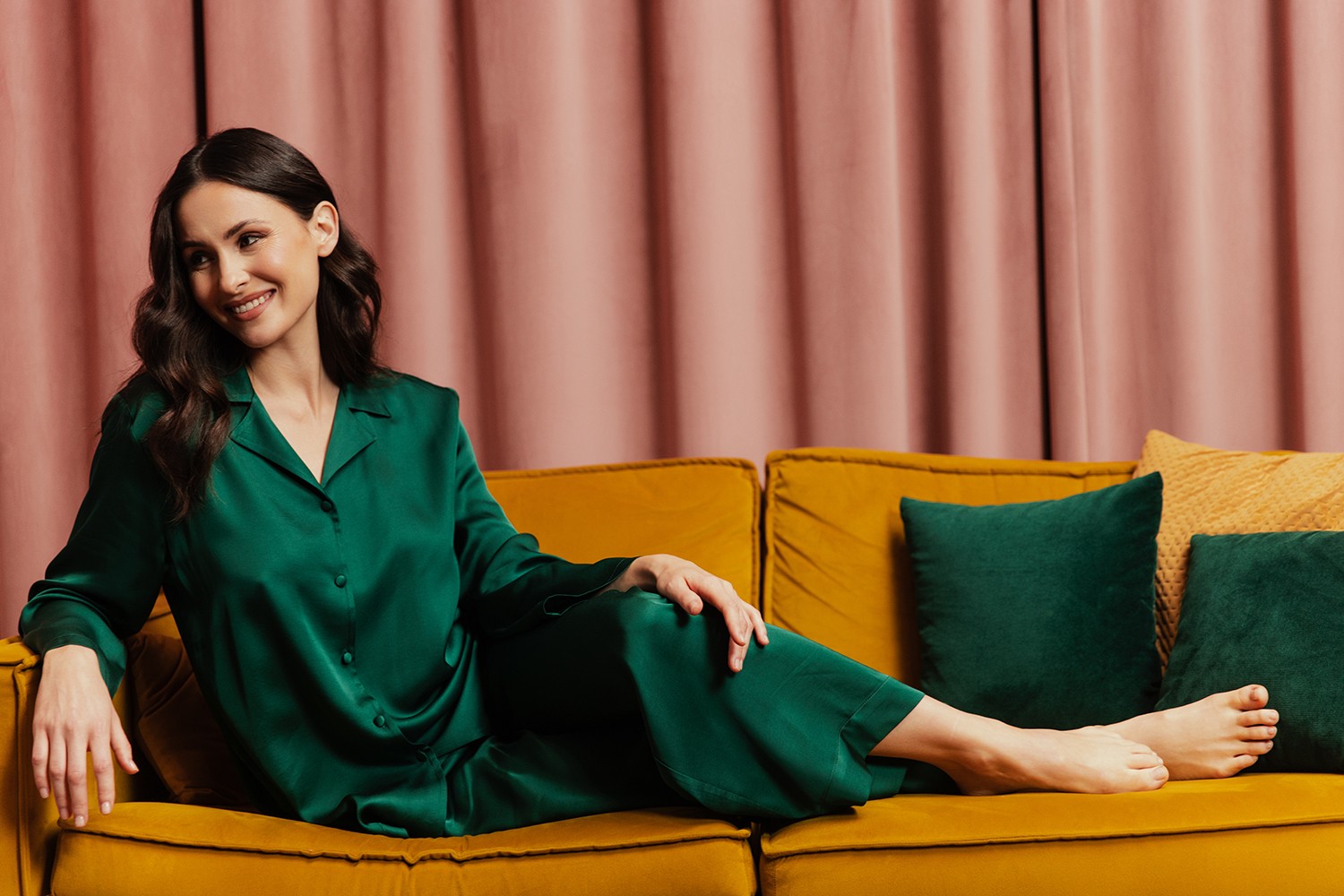 COEMI入荷【YouTube】くつろぎの夜にふさわしい装い🌙