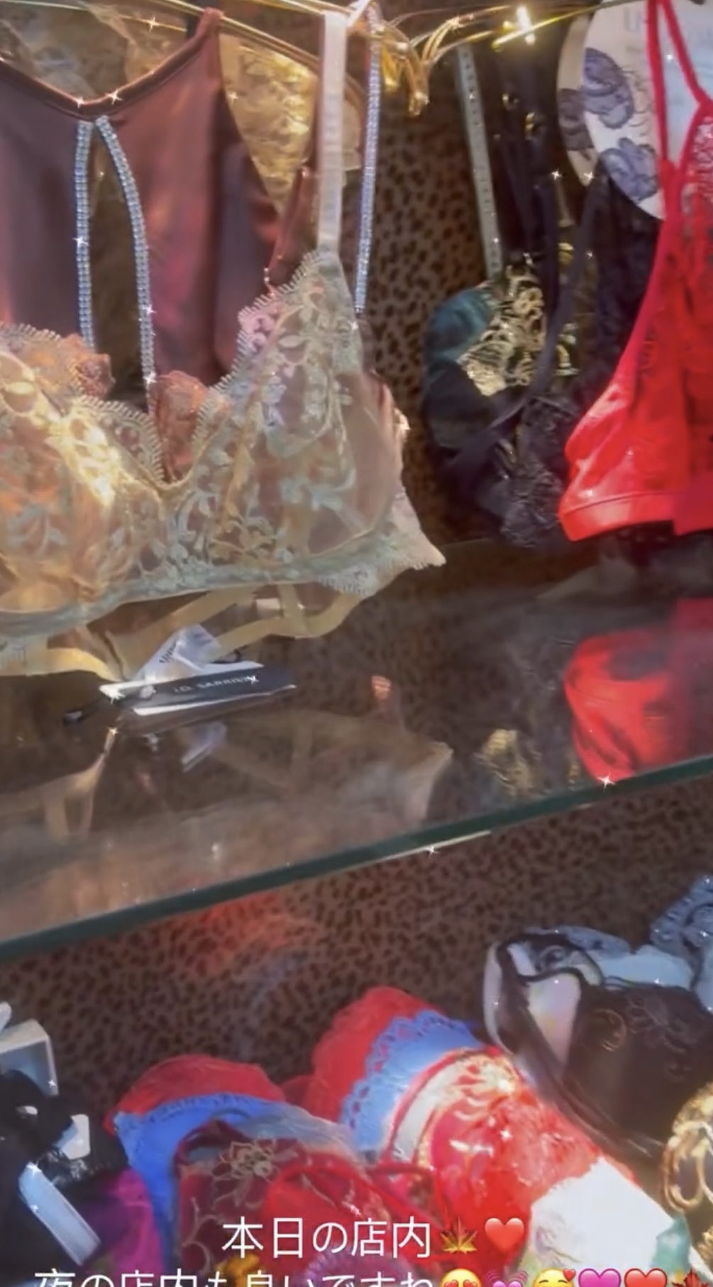 本日の店内【YouTube】更新しました💛 秘密のランジェリーショップ