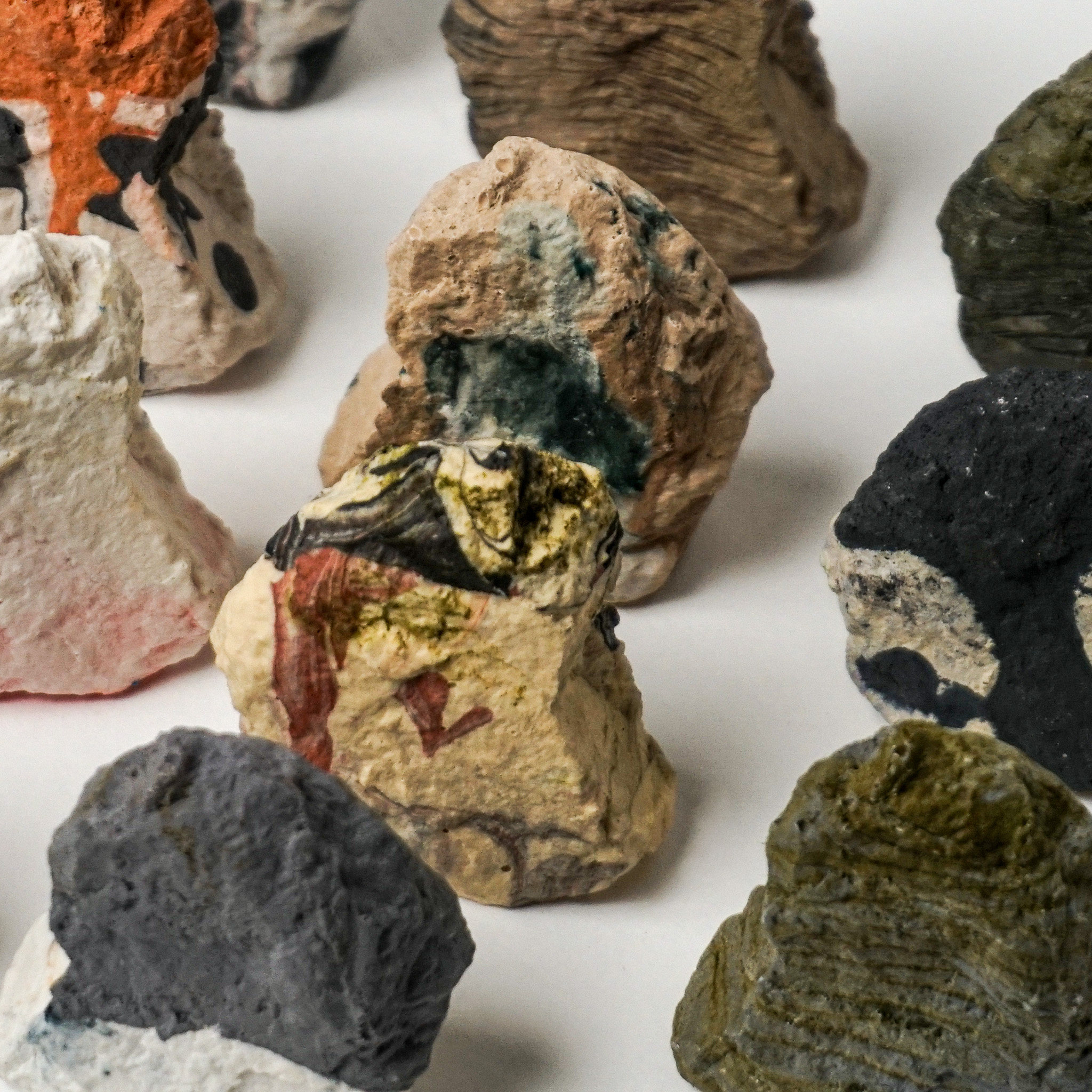 アイデアサンプル：Stone reproductions/石の複製 を更新しました。