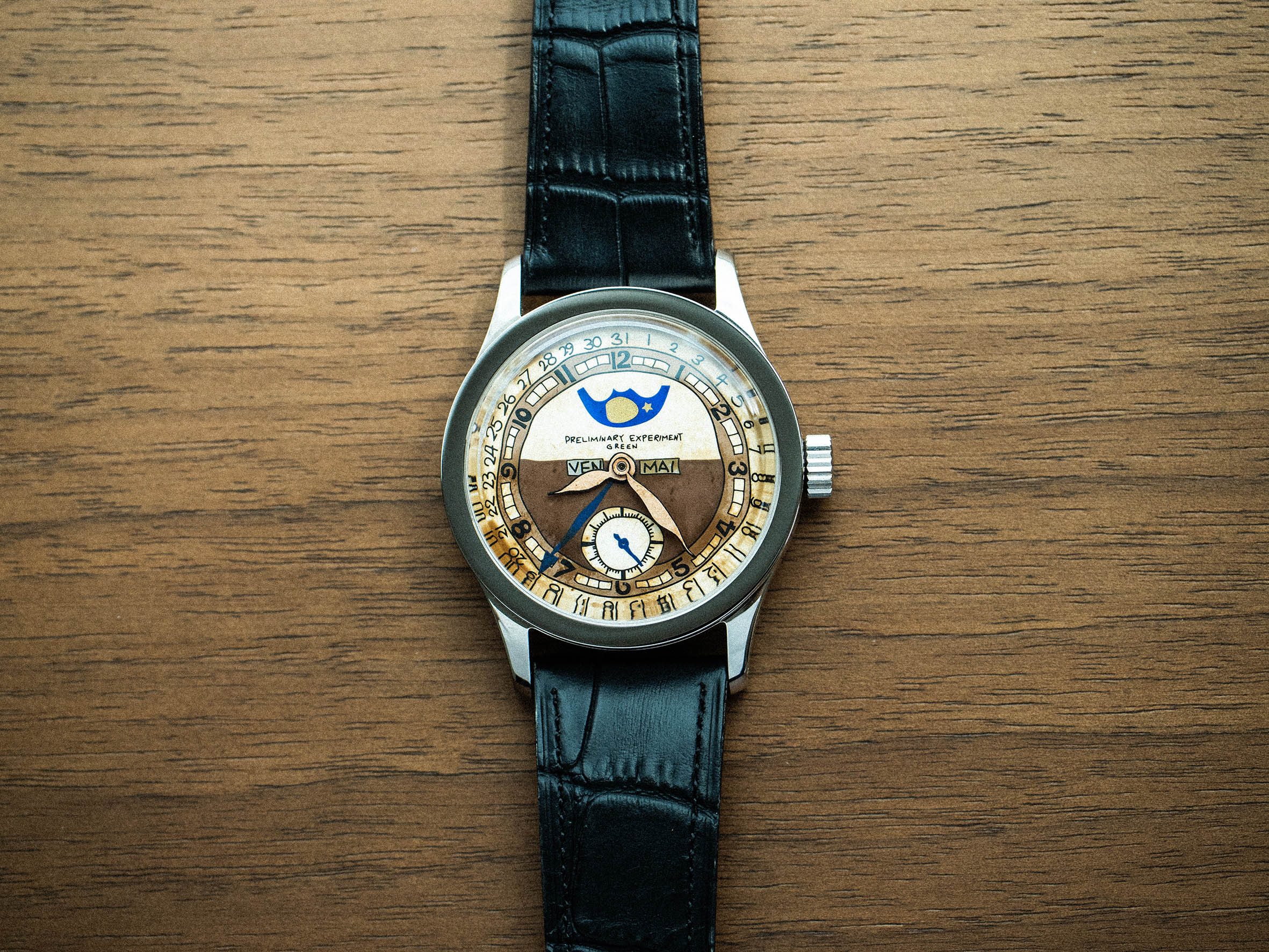 ラストエンペラーの壮絶な人生の時を刻んだ腕時計のコンセプトを手書きスタイルで表現したE0010C