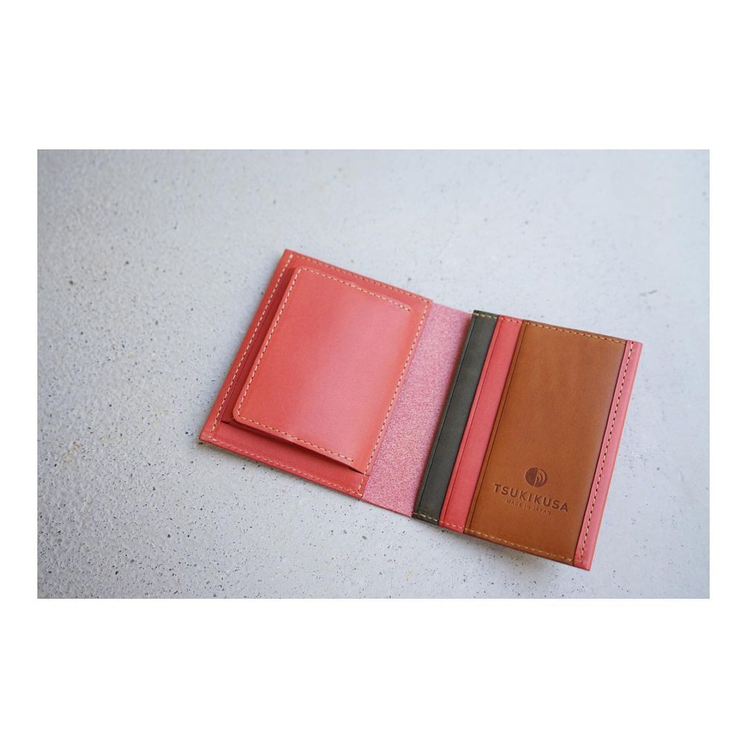 〈カラーオーダー〉コンパクト二つ折り財布（小銭入れ付）