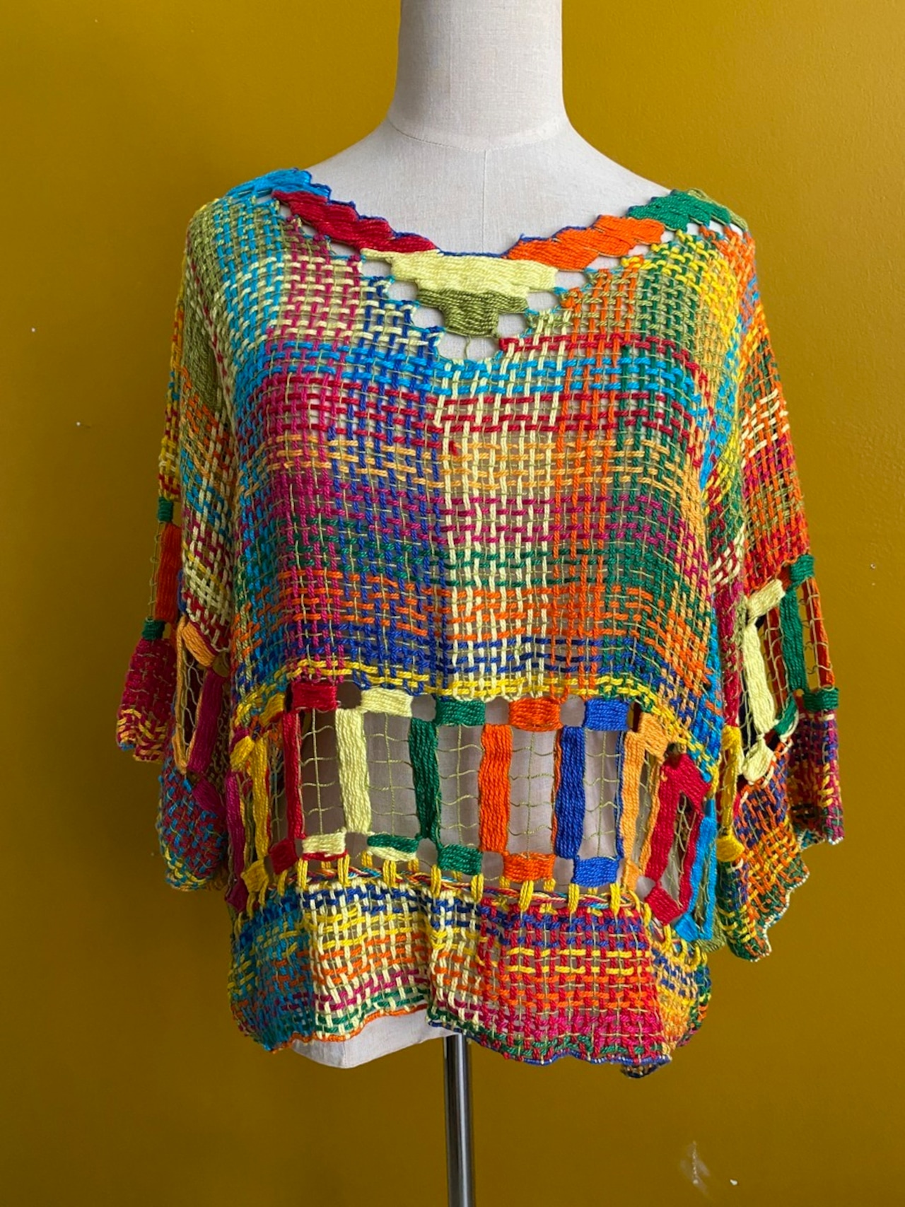 ブラジルのフィレレースのお洋服が入荷しました