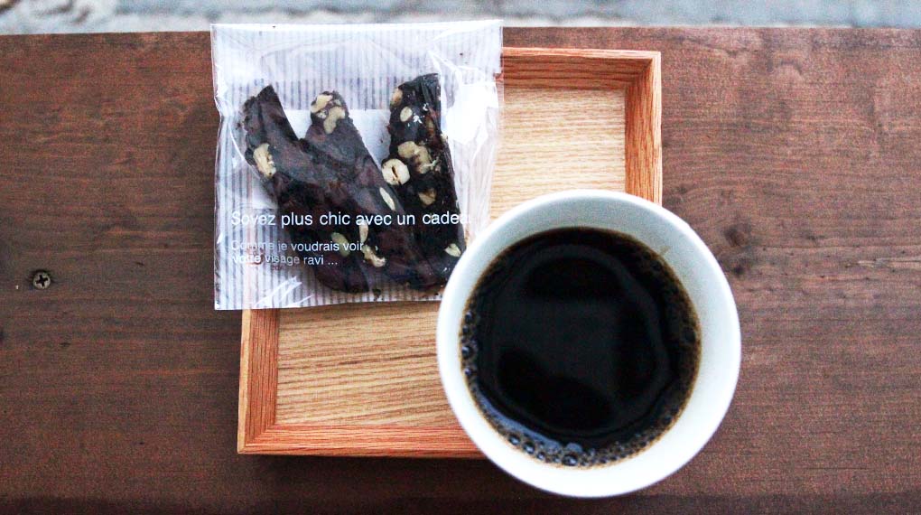 5月3日から珈琲、紅茶、焼き菓子をお出しできるようになりました。まずは5月3日～5日）