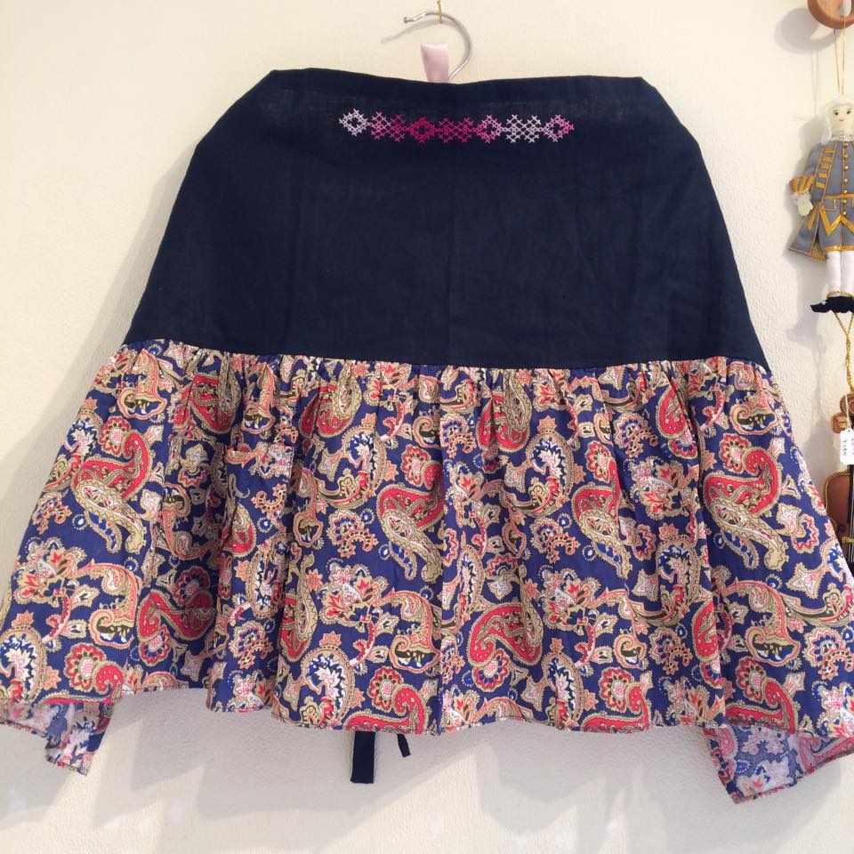 お洋服のようなエプロン～！大人可愛いエプロン販売中～☆彡
