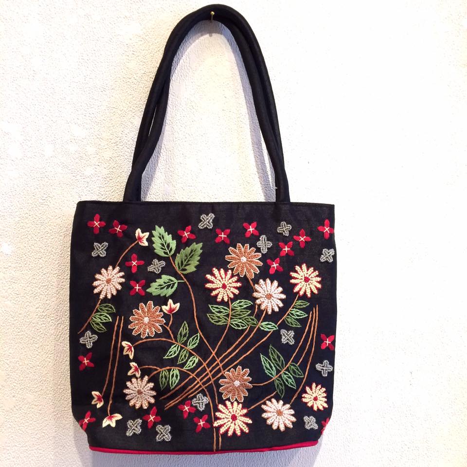 秋は刺繍バッグでお出掛け～♬♪