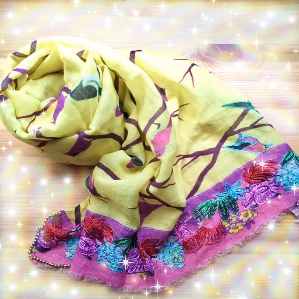 鳥好きにオススメ！カラフルな秋ストール☆