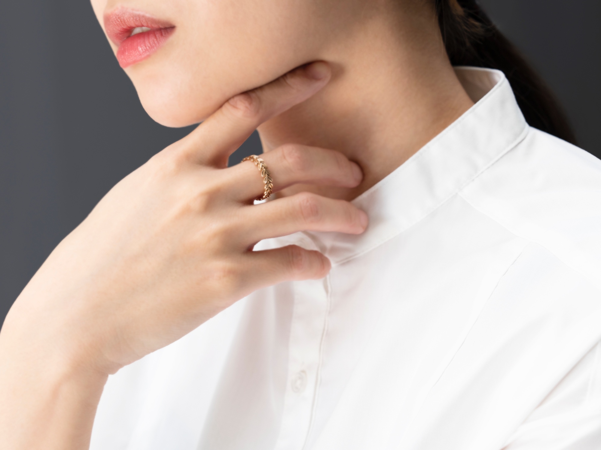 指輪を身につける指には意味がある？それぞれの指の神秘的な意味とは